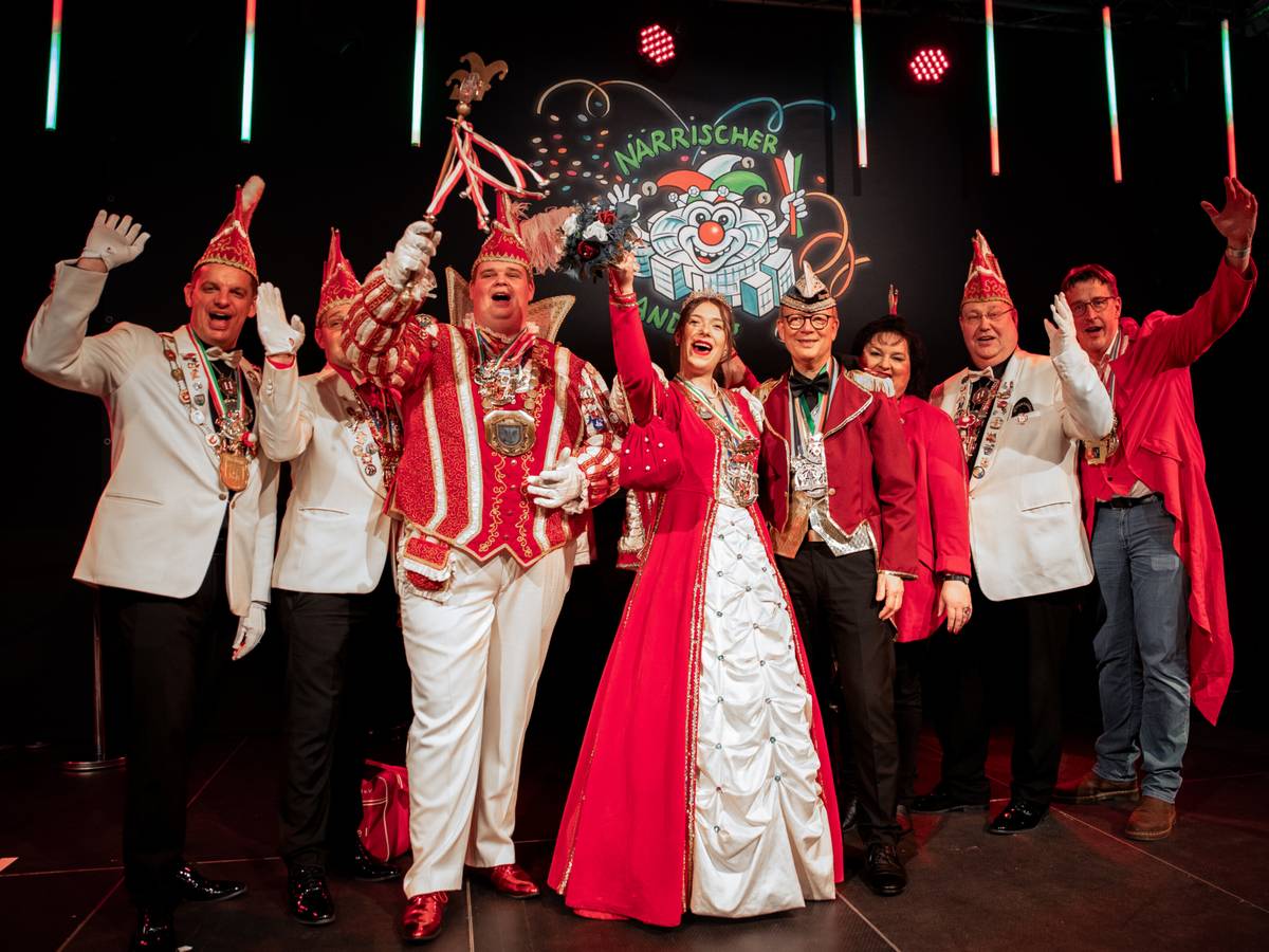 Tollitäten aus Kamp-Lintfort, Rheinberg und Xanten feiern beim Närrischen Landtag