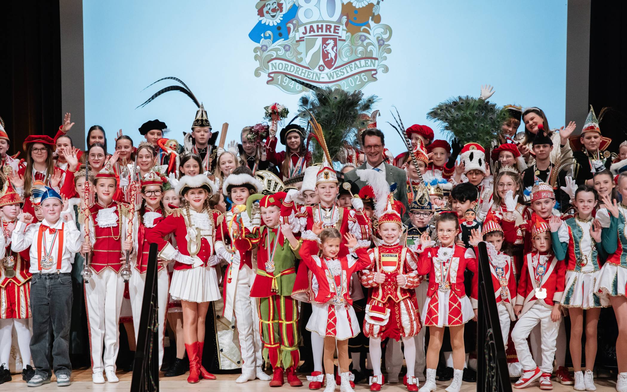 Bildergalerie: Wüst empfängt 27 Kindertollitäten aus ganz NRW in Moers