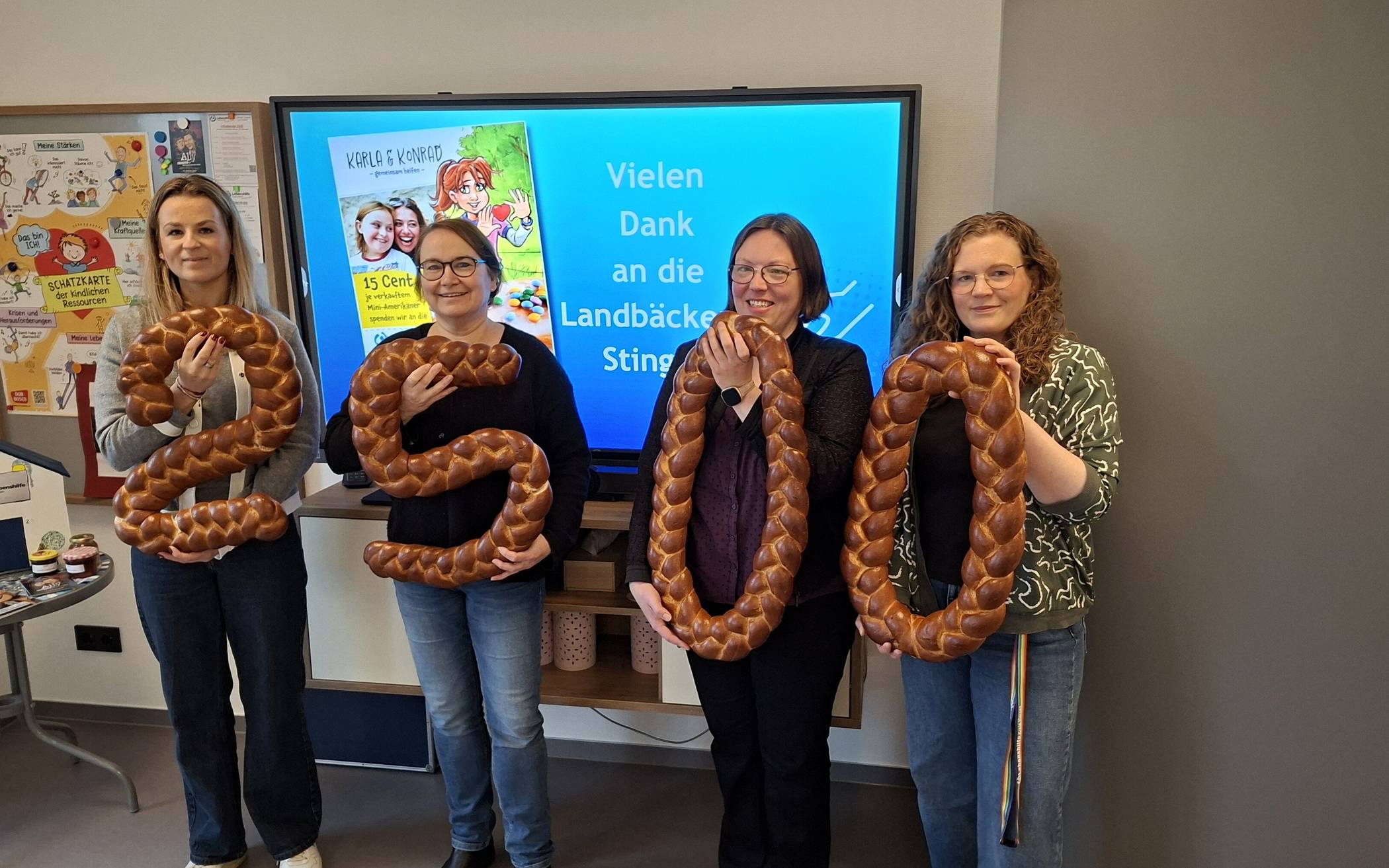Carlotta Stinges-Smeetz (Stinges), Christina Minten (Vereinsvorsitzende
