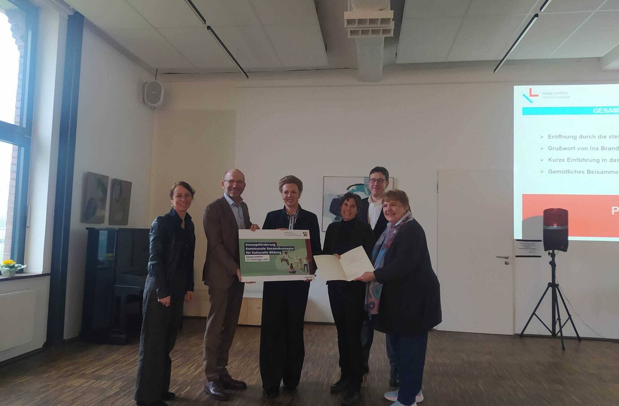 Jennifer Wachtendonk (Mitarbeiterin Kulturbüro), Dr. Christoph