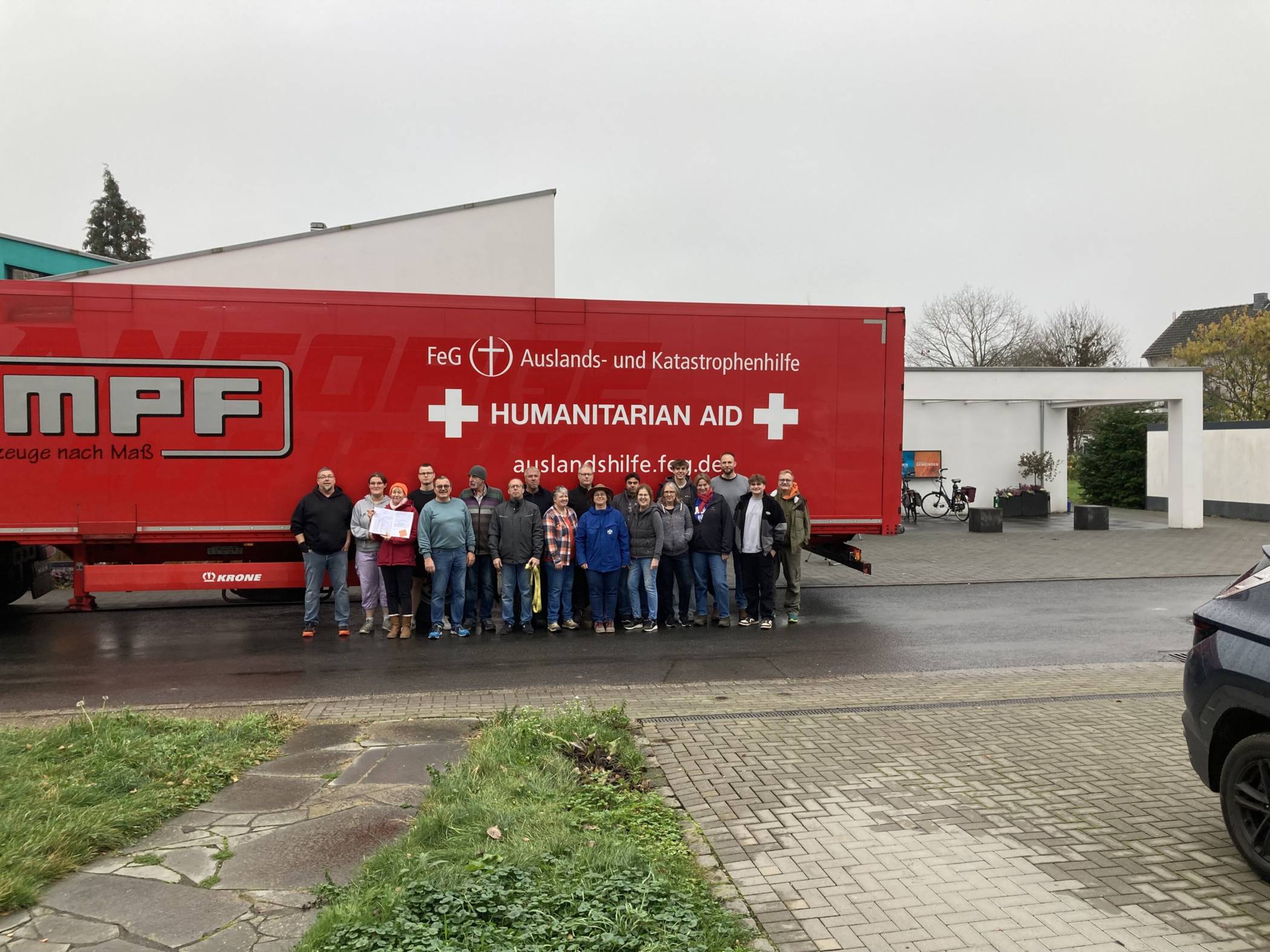  Am 14. März startet von Hoerstgen der erste 40 Tonner in diesem Jahr mit Hilfsgütern in die Ukraine. 