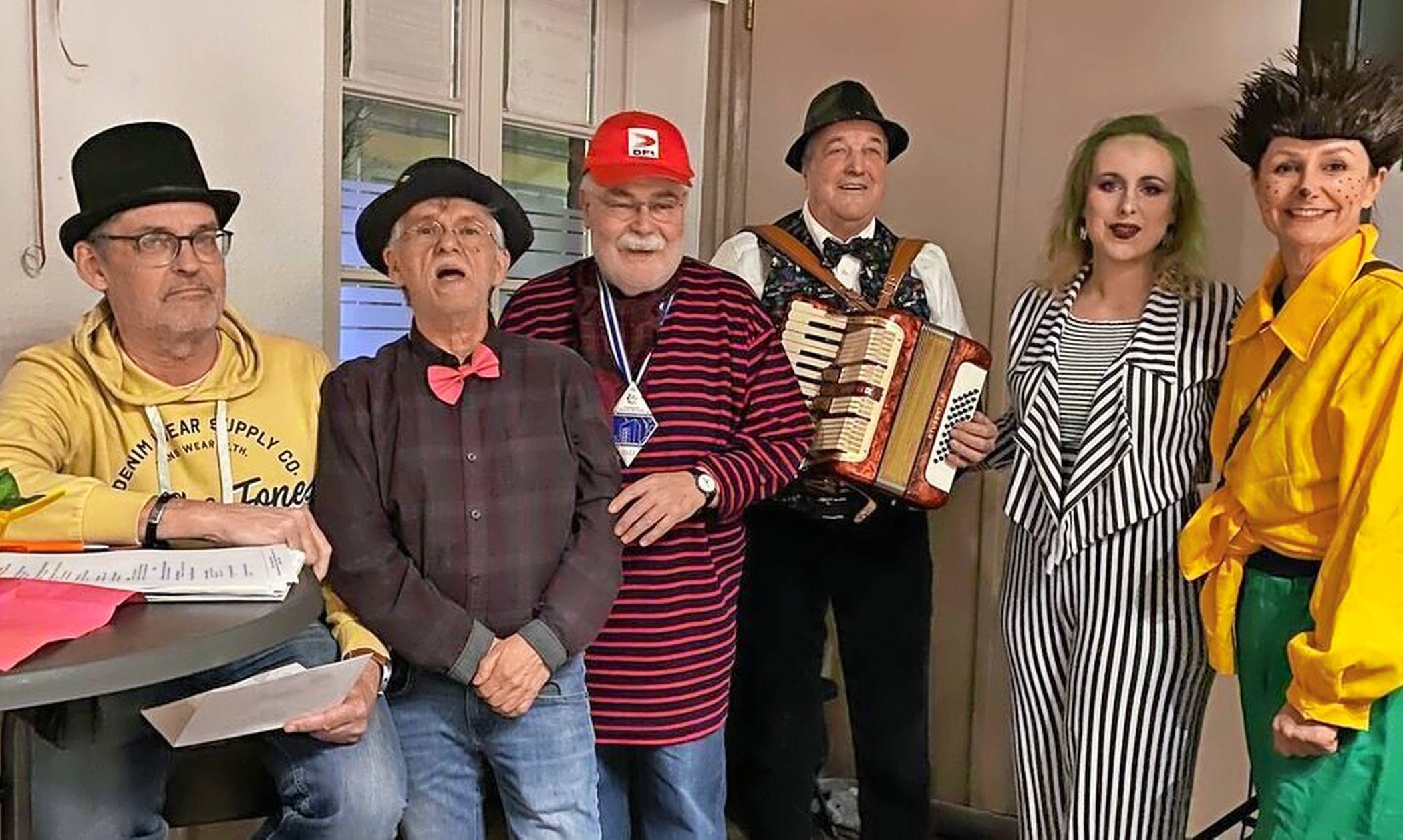 Ausgelassener Wooschmondach