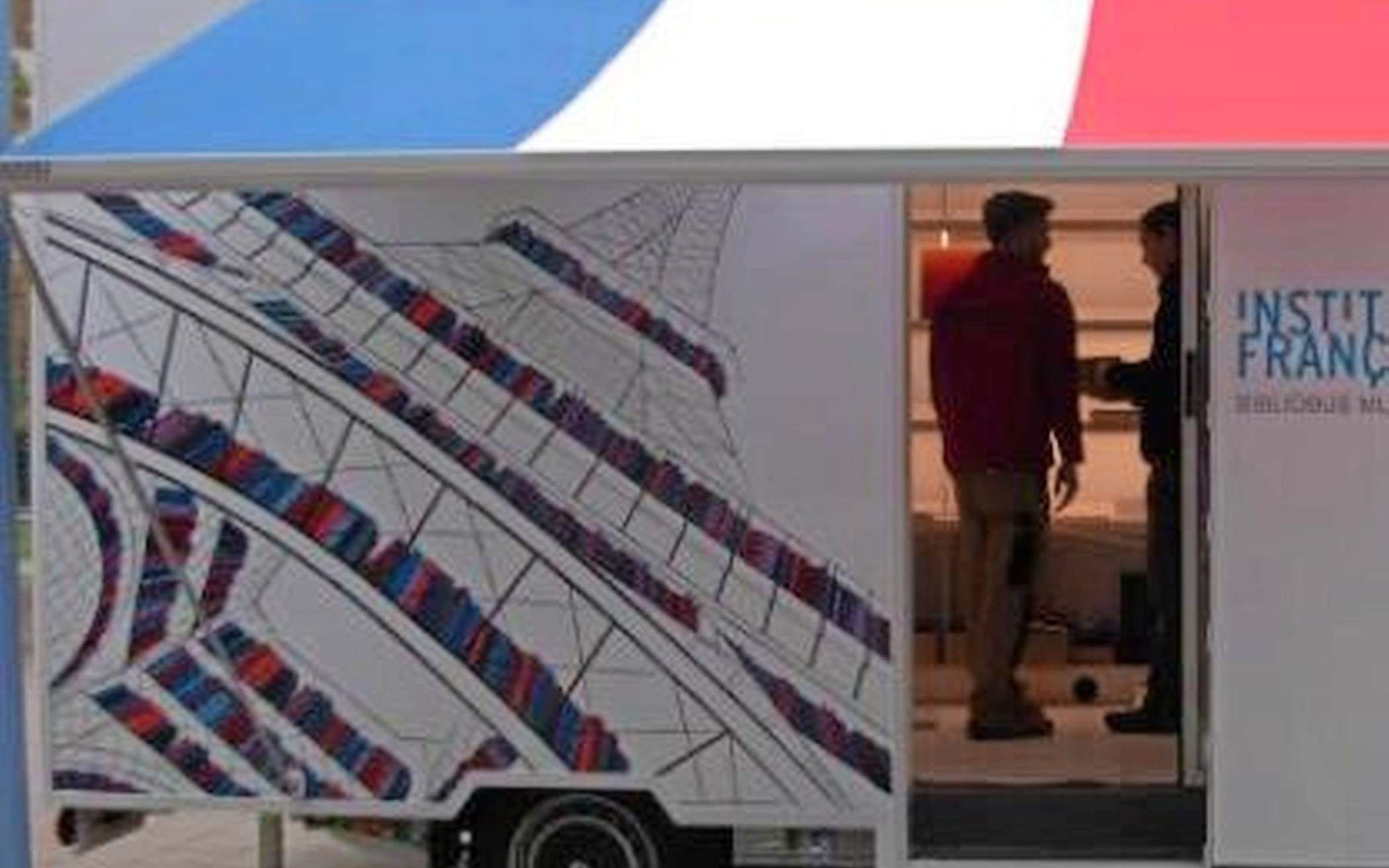 Der Bibliobus macht wieder in Meerbusch Station.   