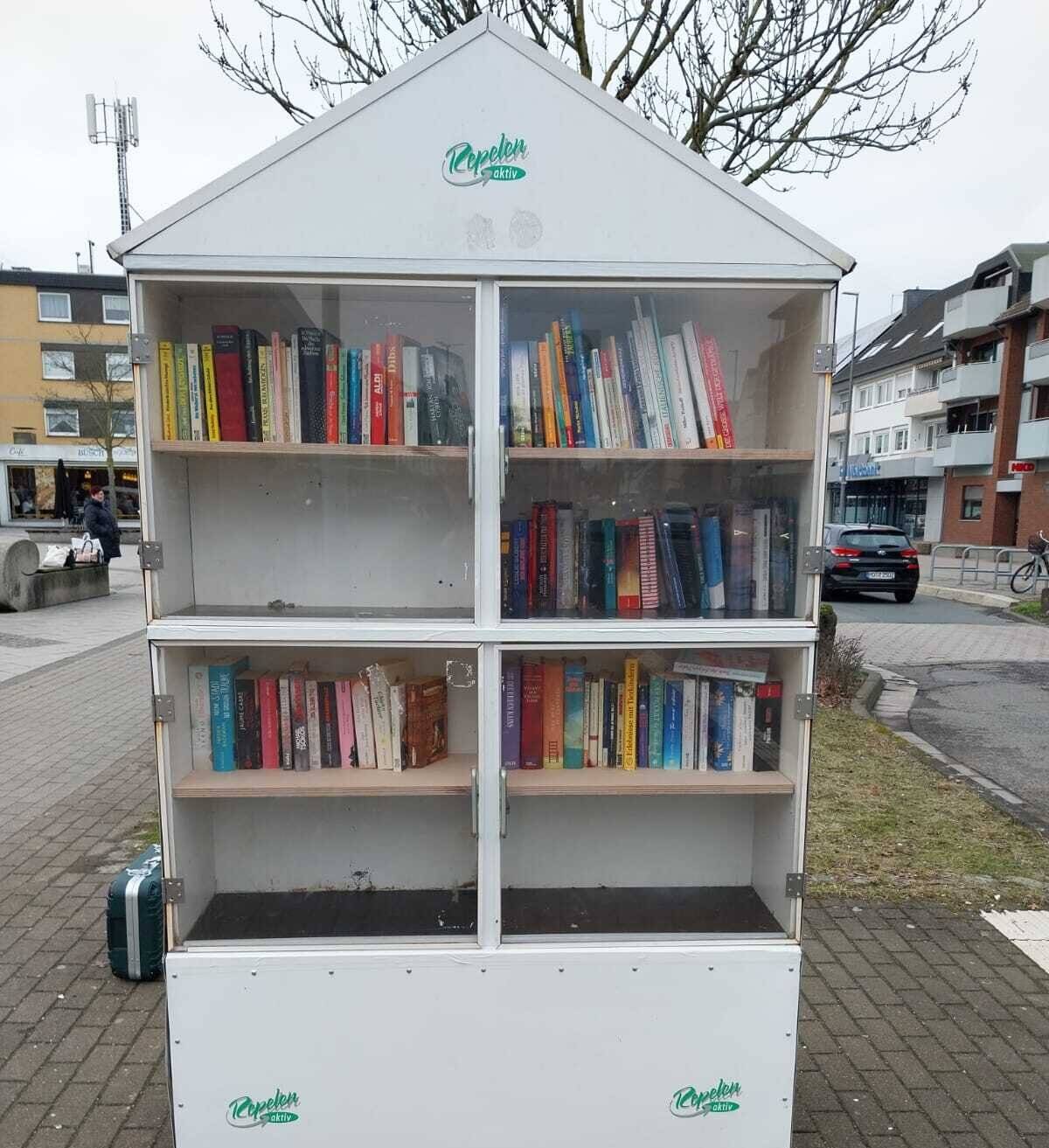Der öffentliche Bücherschrank wurde in der