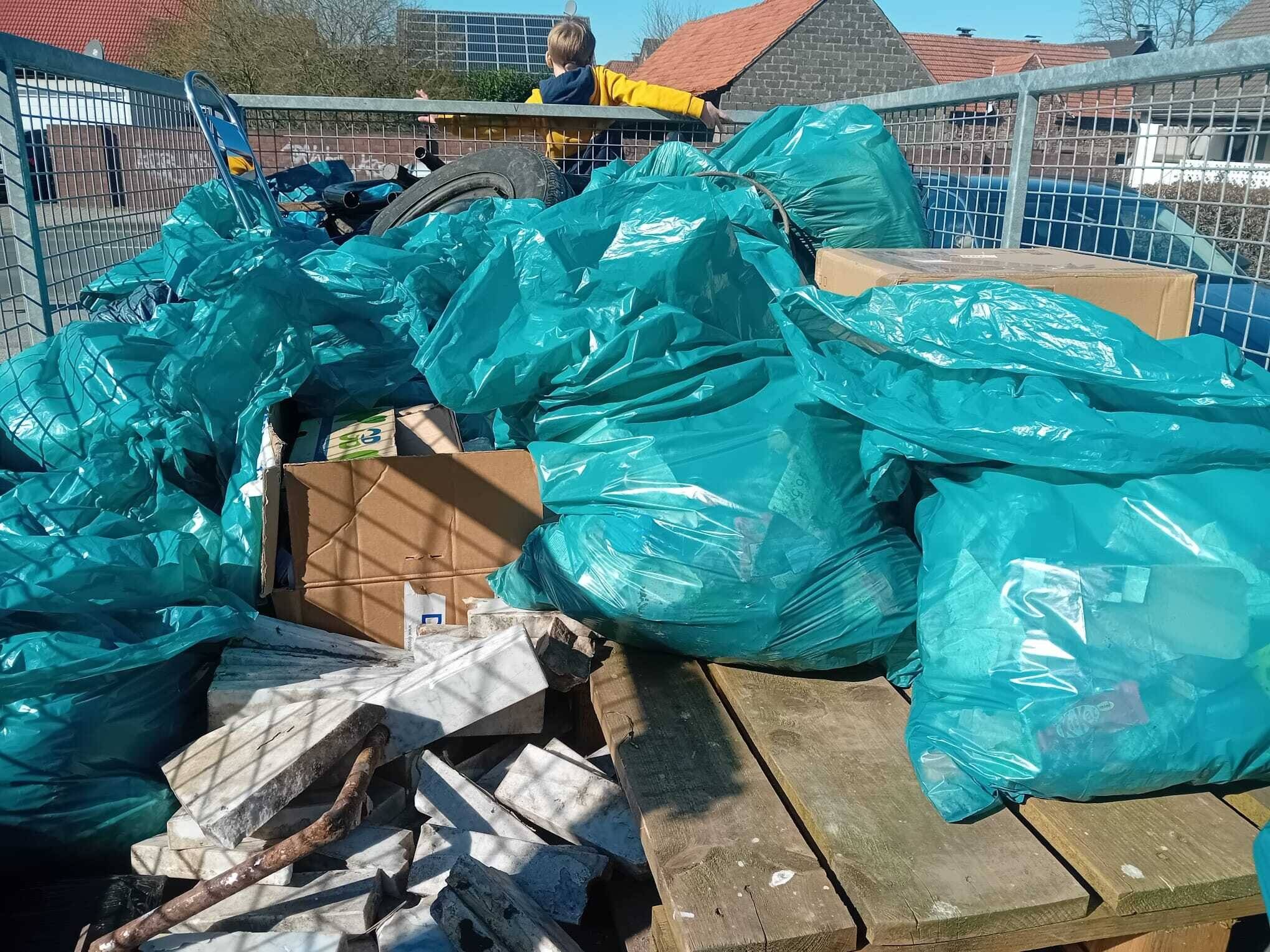 Bei der letzten Müllsammelaktion im März 2025 gab es wieder eine reichliche „Beute“. 