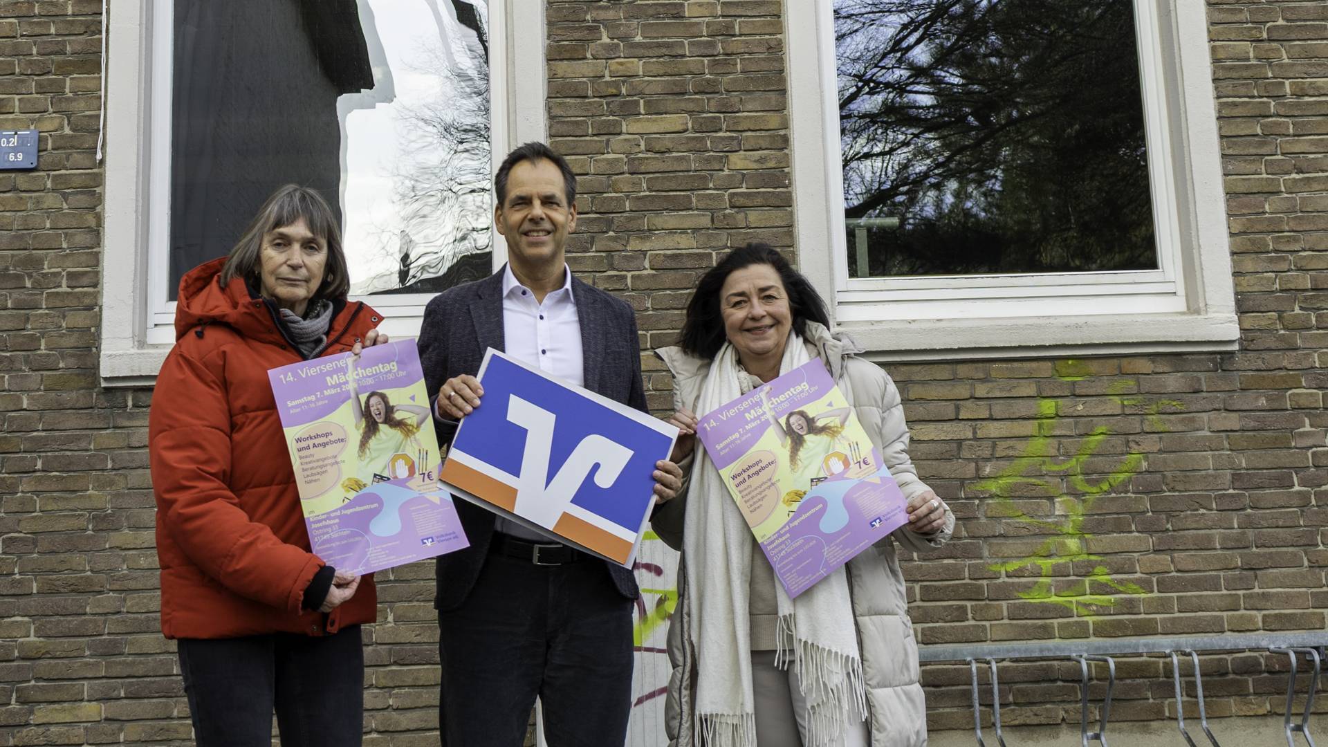 v.l.: Brigitte Bimmermann-Winzker (Leiterin des Kinder-