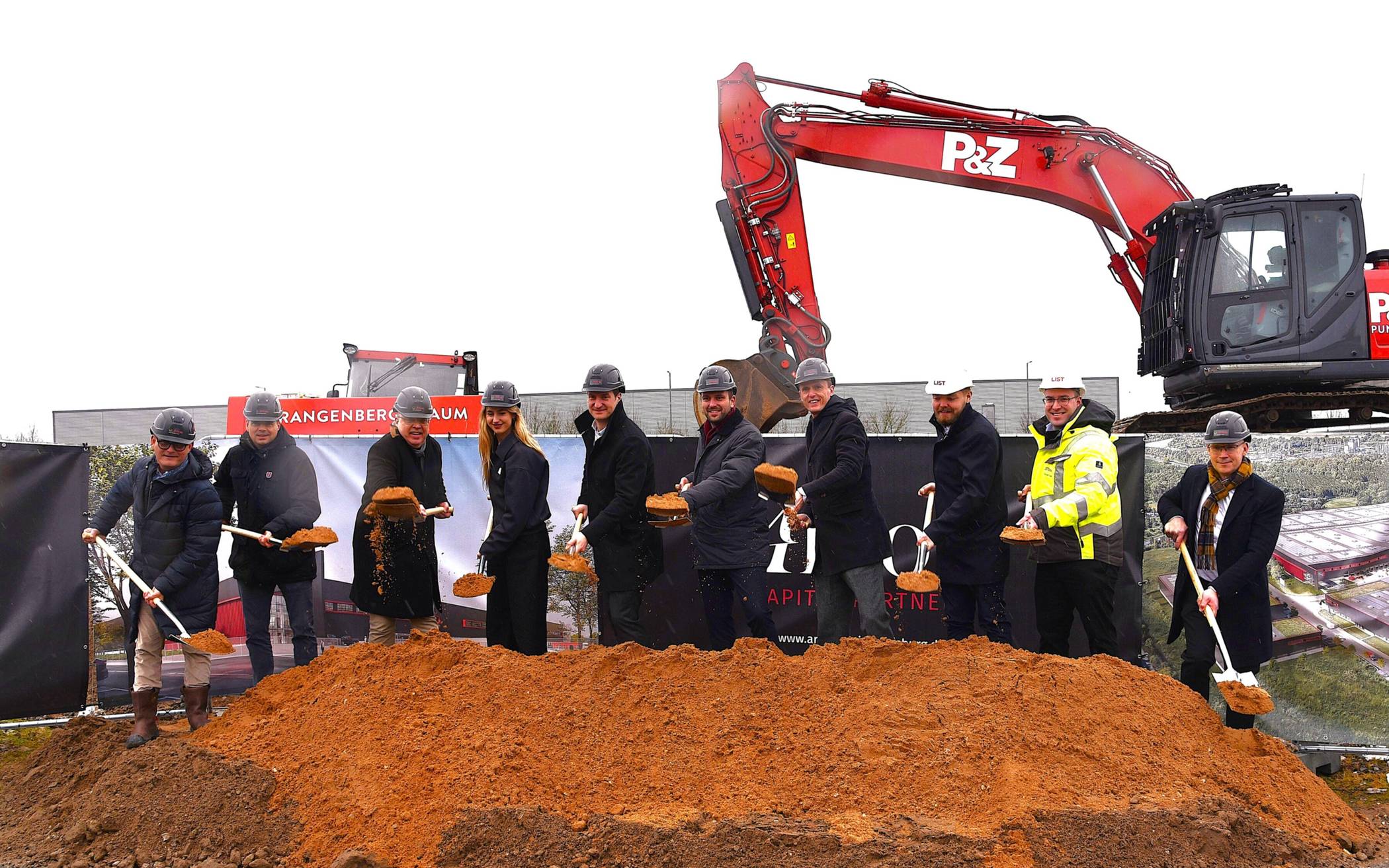 Mit dem offiziellen ersten Spatenstich ist