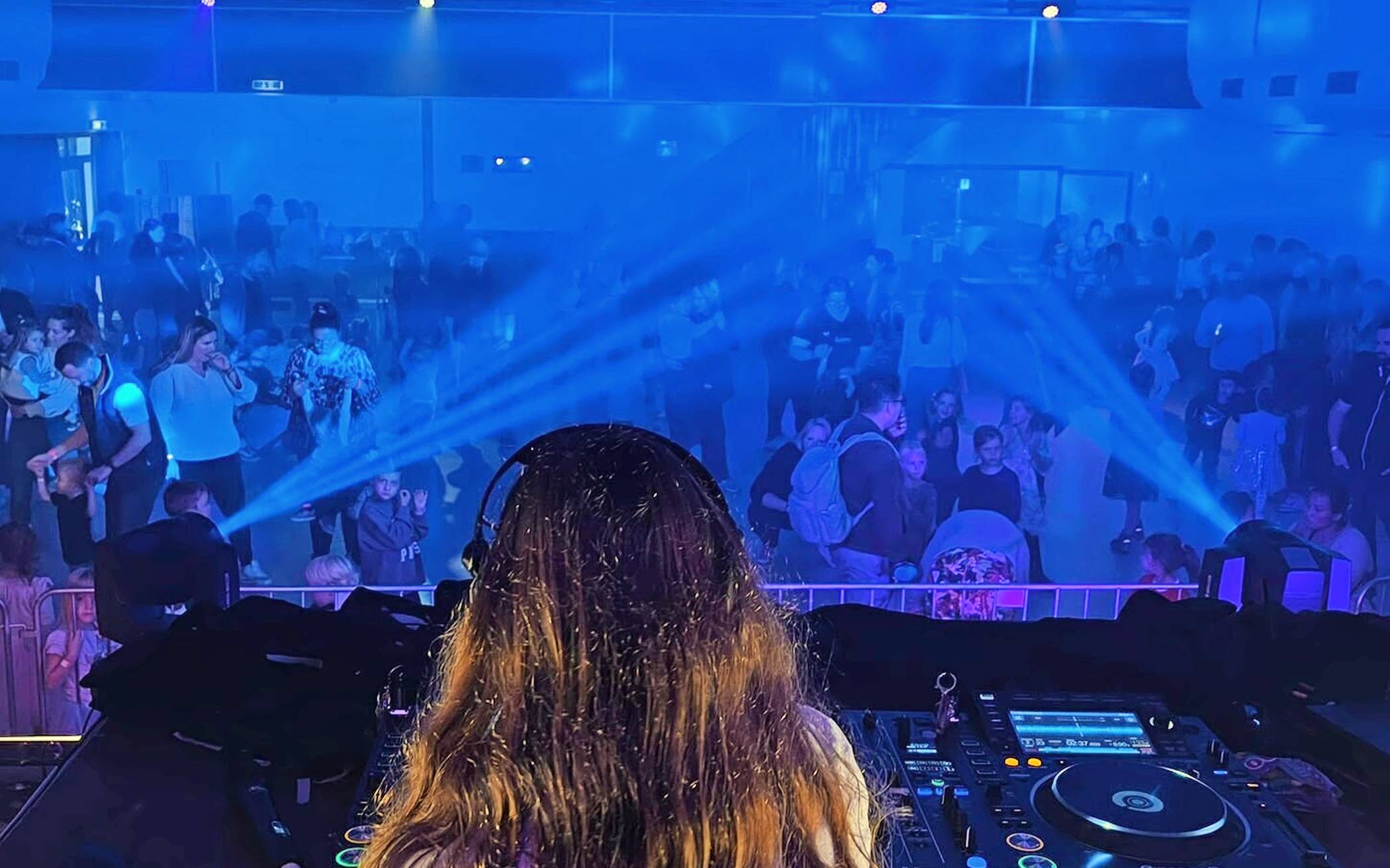 Am kommenden Freitag, 7. März, heißt es neben den „Mini-Beatz“ ab 19 Uhr wieder „Willich tanzt“ in der Anrather Josefshalle.  