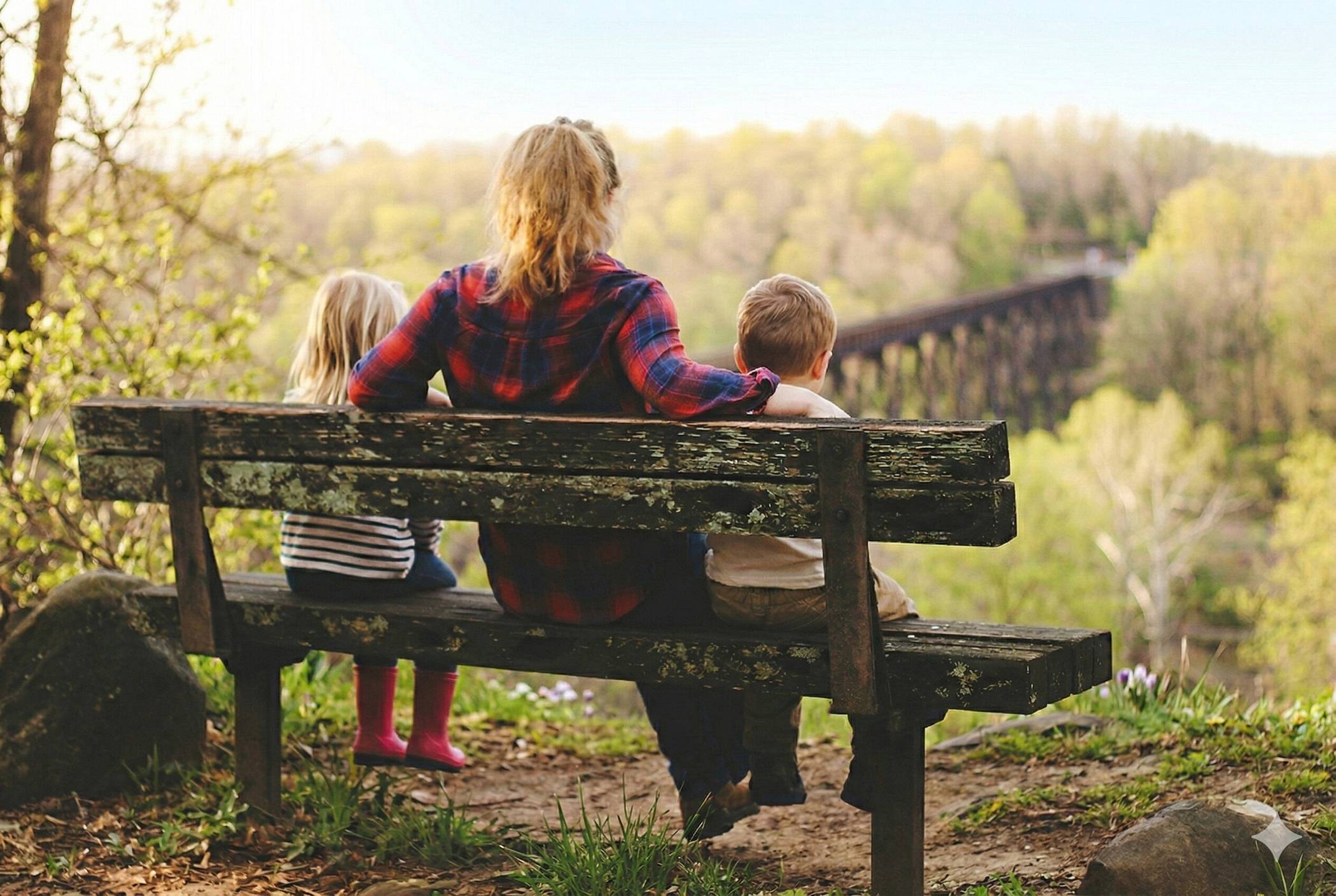 Einfach mal mit den Kindern vor die Tür... Familienpaten sind eine wichtige Stütze im Alltag. 
