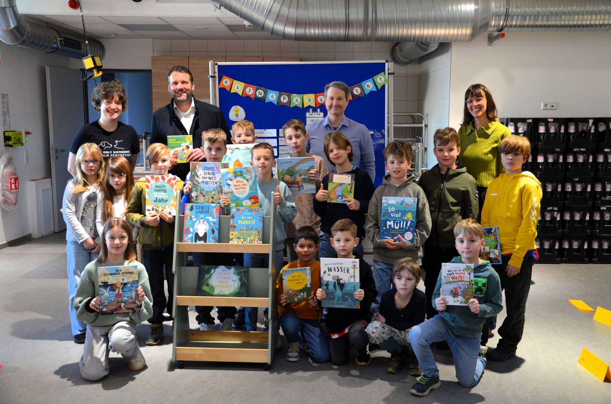 An der Grundschule in Waldniel gibt es ein ganz besonderes Gremium: das Klimaparlament. 
