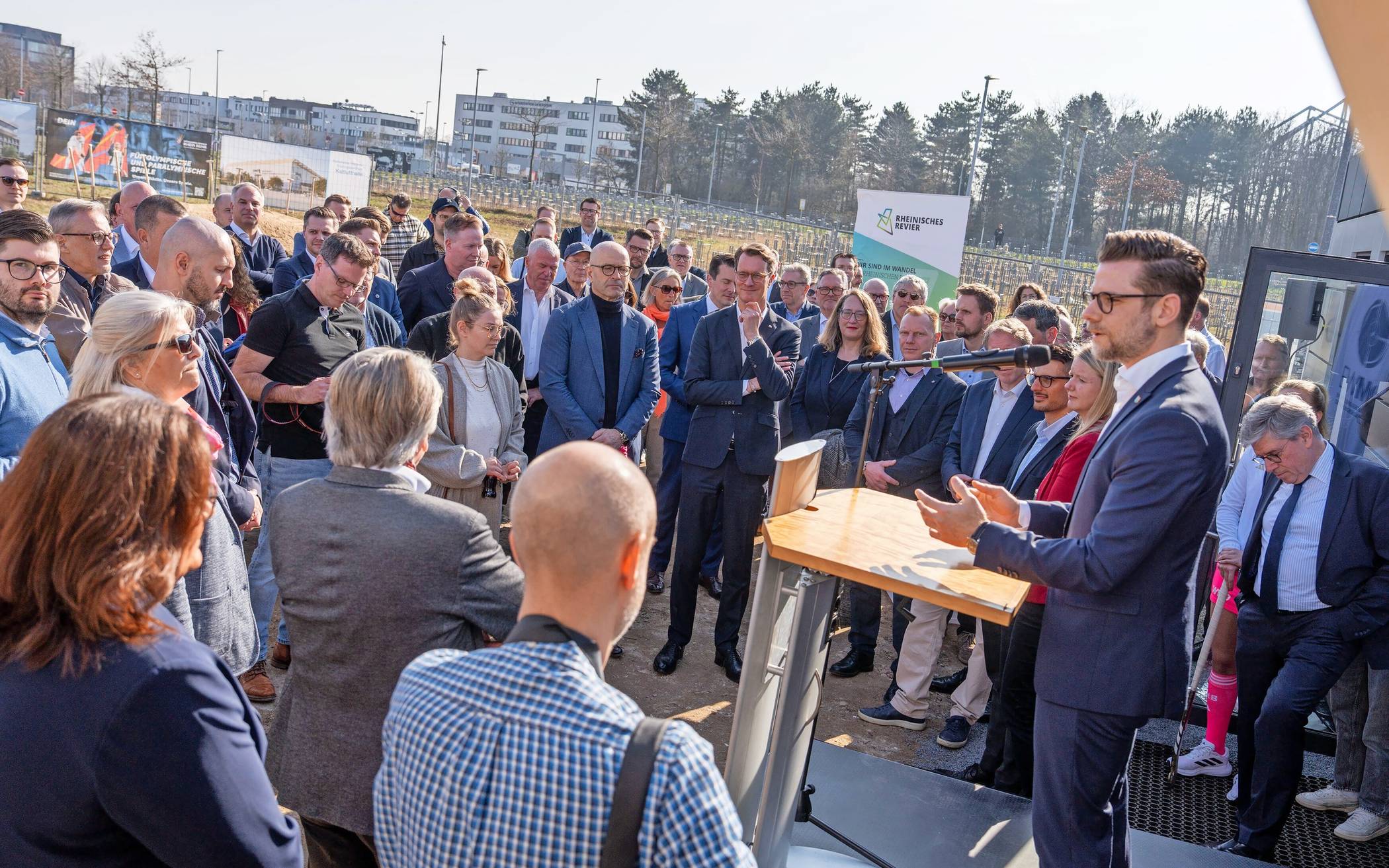 „Mönchengladbach und Hockey, das passt zusammen“, betonte Oberbürgermeister Felix Heinrich ins einer Rede.