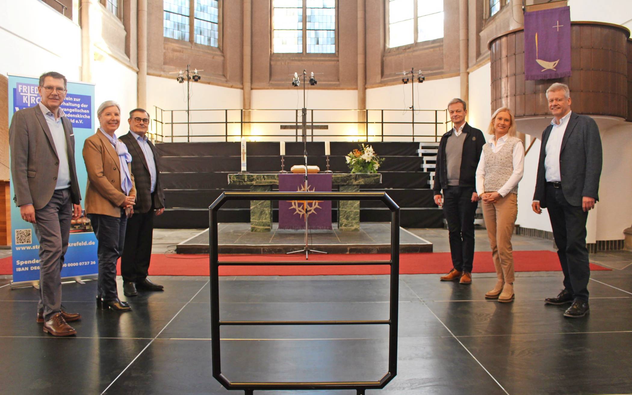 Präsentieren das Aufführungspodest im neu gestalteten