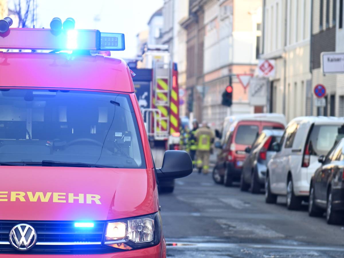 Brand in Dachgeschosswohnung an Hubertussstraße