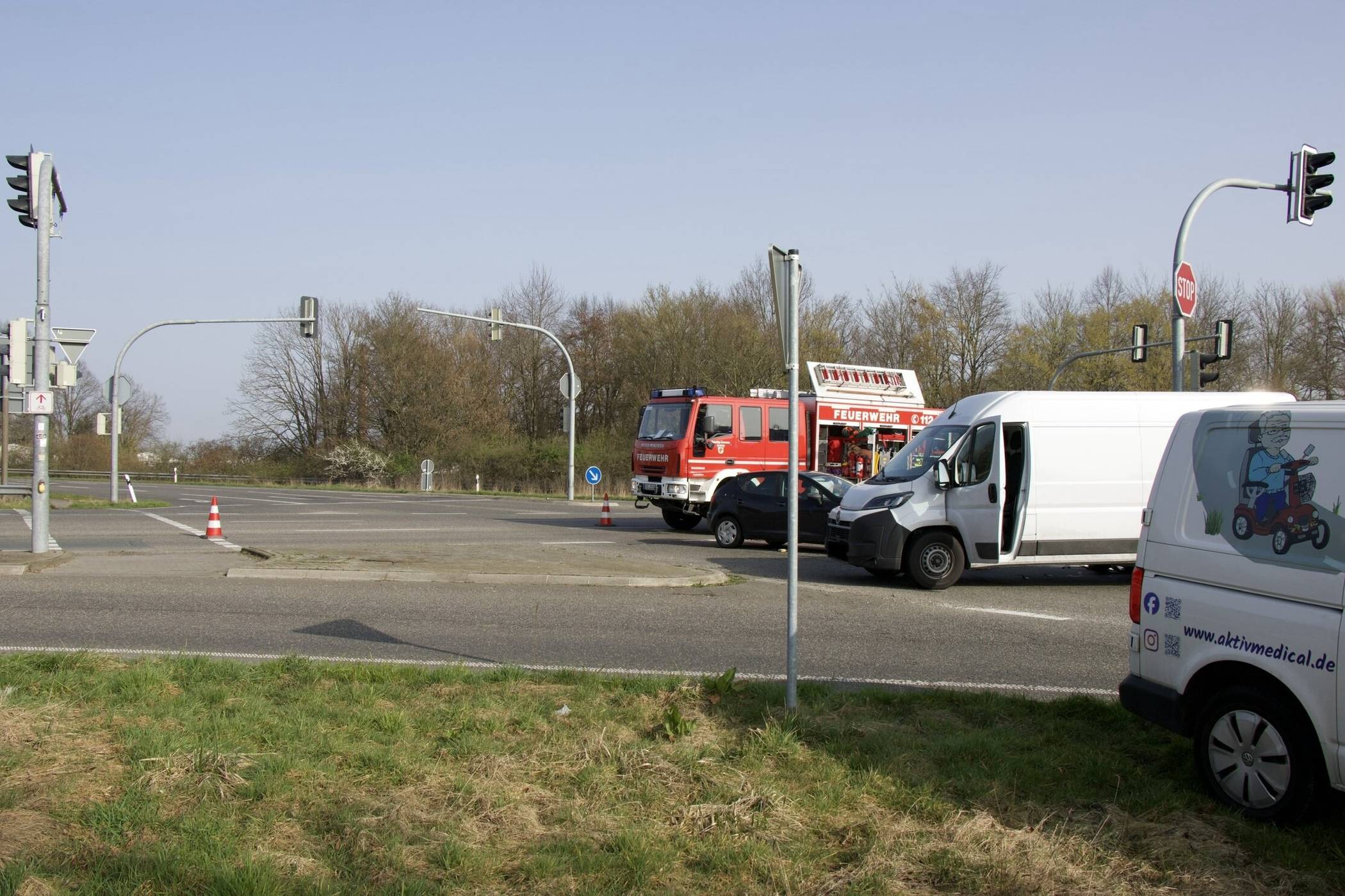 Verkehrsunfall Grefrather Straße / Schlibeck in Grefrath