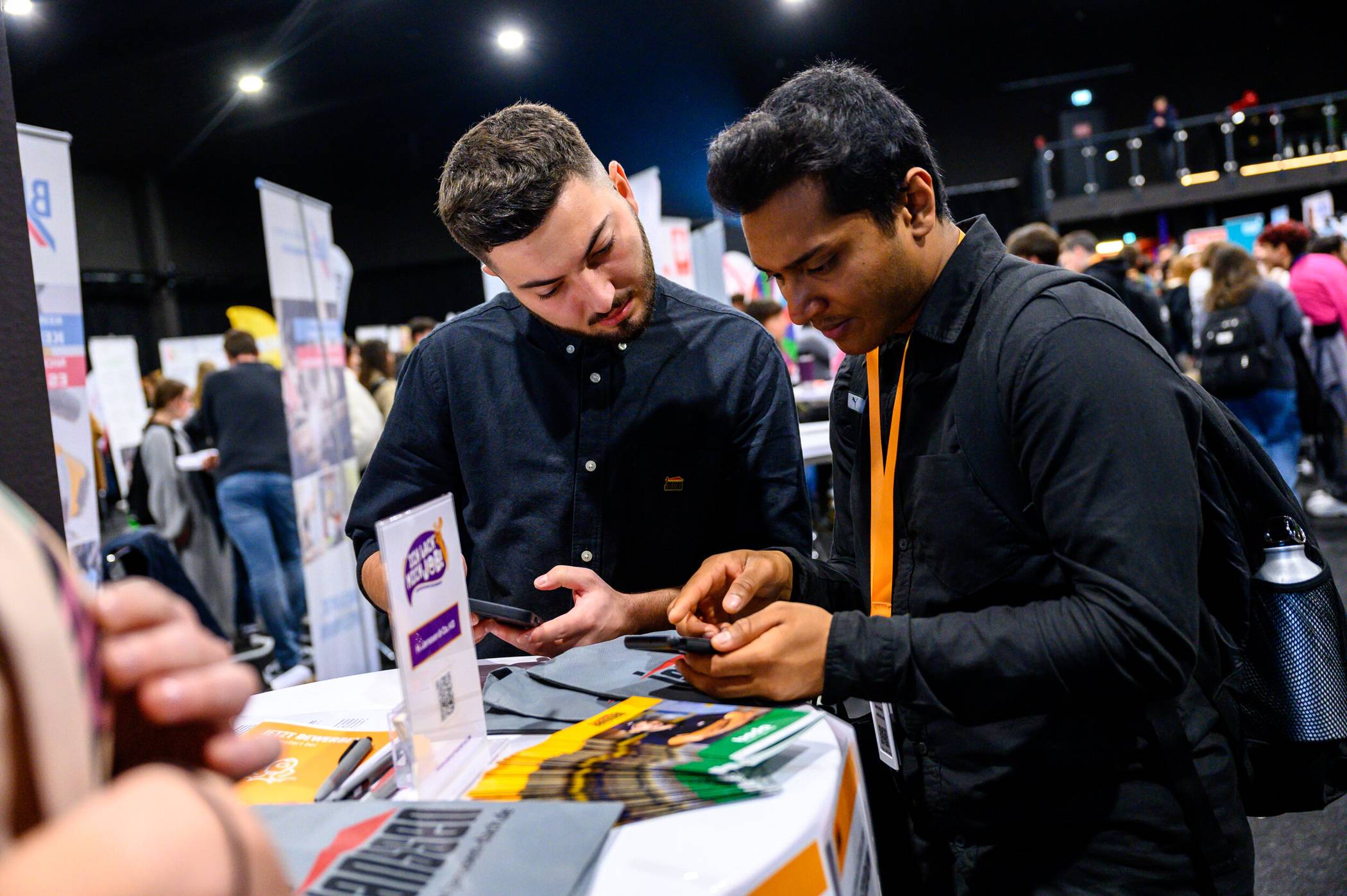 „Ich lach’ mich  Job“: Recruiting-Event mit Comedy