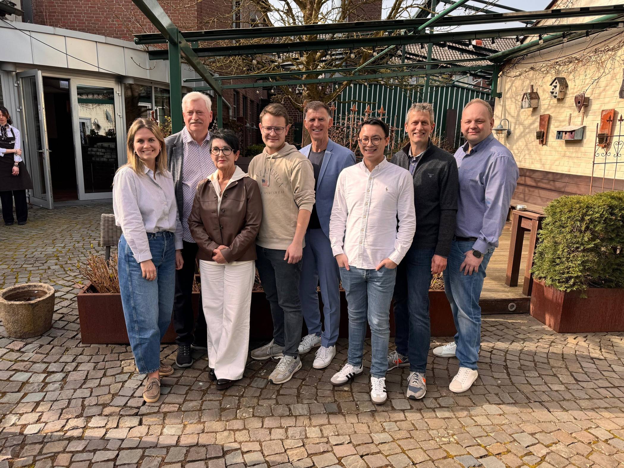 Das Bild zeigt den aktuellen Vorstand, es fehlt Birgit Papen-Stachowicz. 