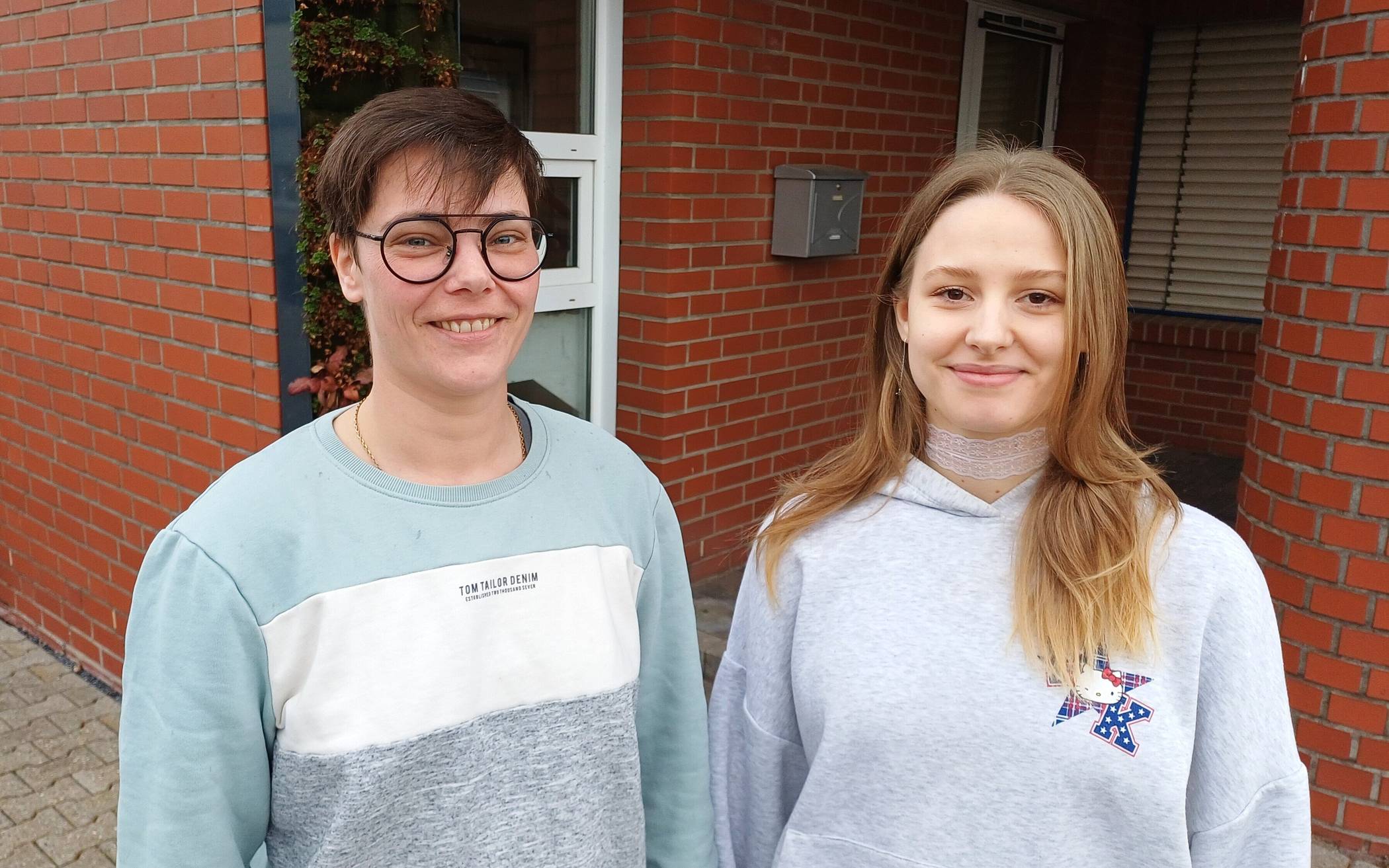 Sandy Hohneck (l.) und Vivien Zimmermann