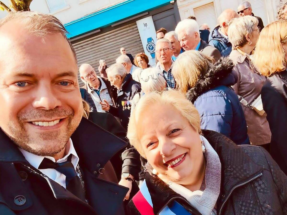 Pakusch gratuliert Linseller Kollegin 