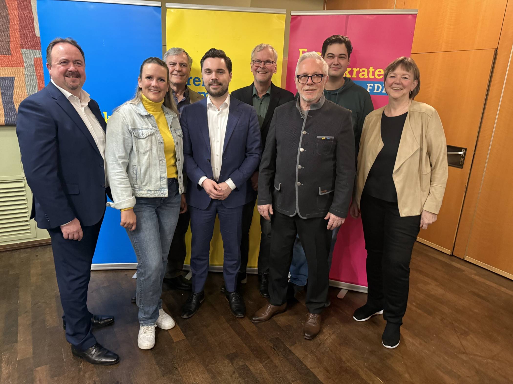 Der neu gewählte Vorstand des FDP-Kreisverbands Viersen nach dem Kreisparteitag. 