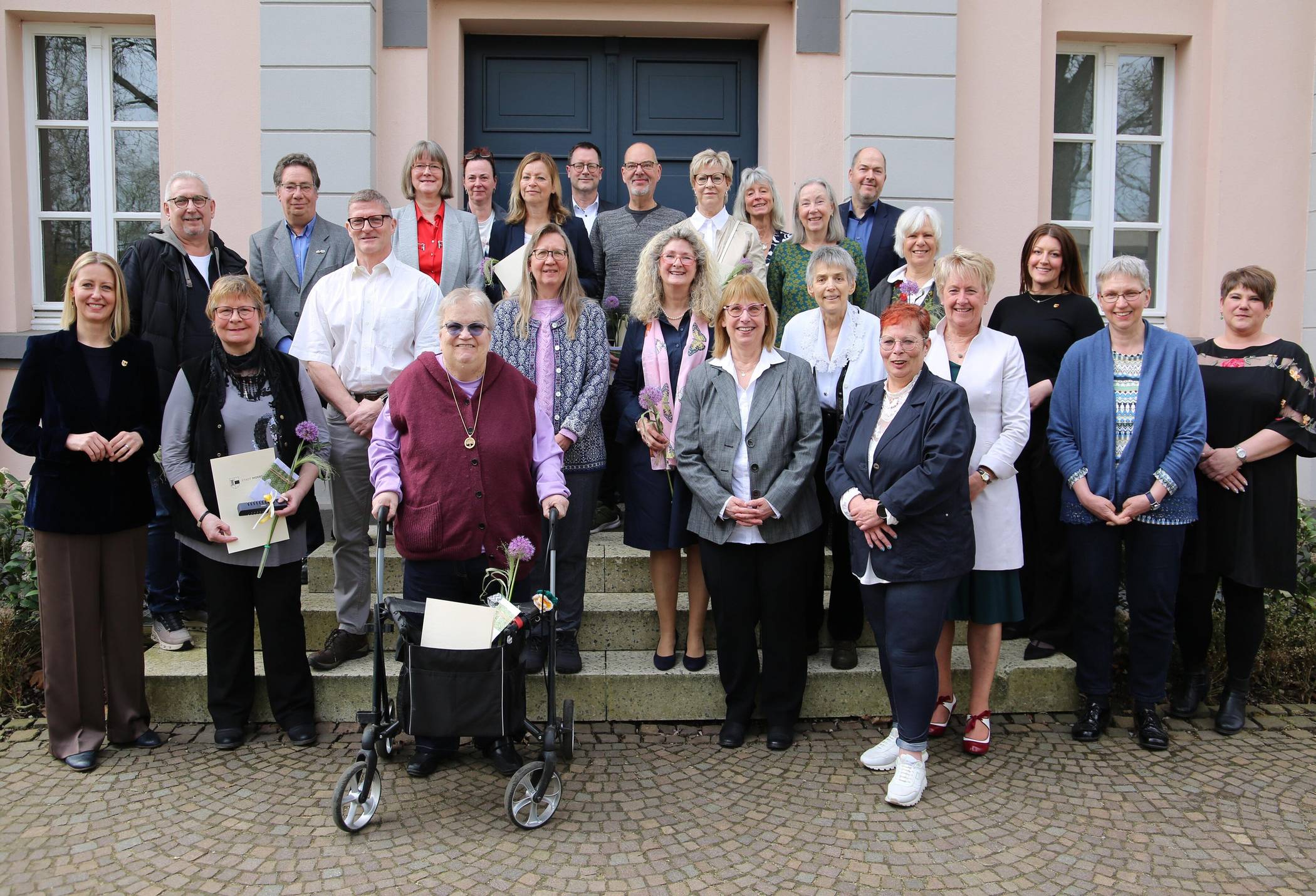 Moers. Stadt Moers ehrt Mitarbeiter