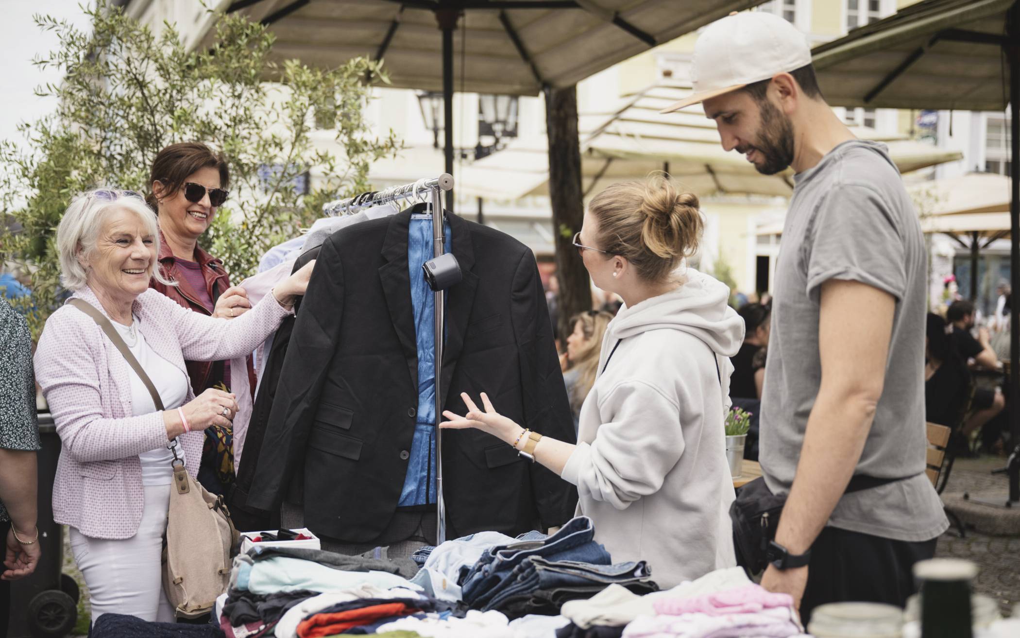 Am Sonntag, 10. Mai, findet der 2. Moerser City-Trödel statt. Interessierte können sich seit Montag um einen eigenen Stand bewerben. 