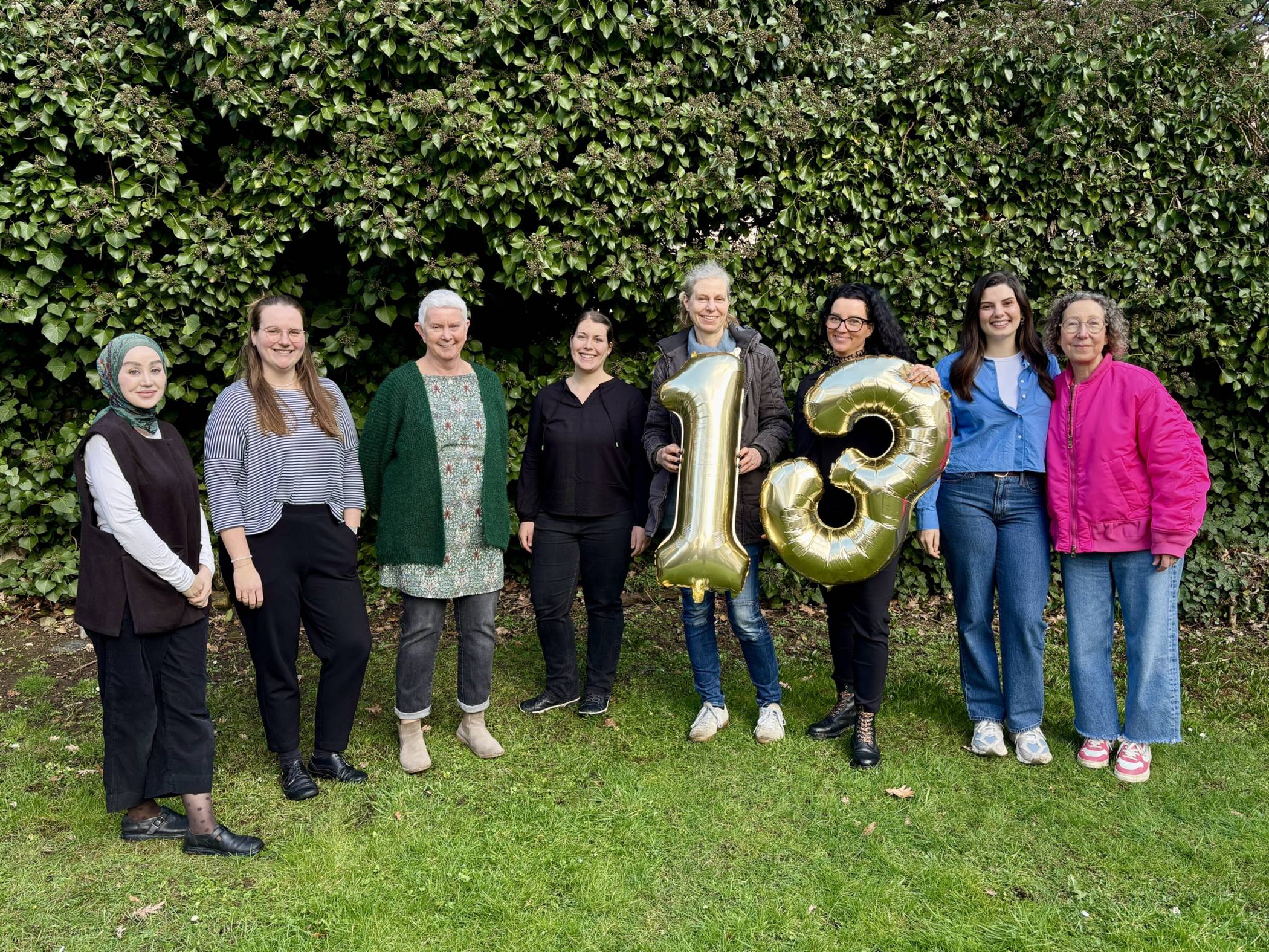 Tülin Inan vom Institut für Jugendhilfe, Lisa Maas und Irmgard Borsch von der evangelischen Beratungsstelle, Sara Philipps und Manuela Grötschel vom Kinderschutzbund, Sabrina Seehars vom Caritasverband sowie Sedef Topal und Rosa Stork von Wildwasser Duisburg (v. l.) 