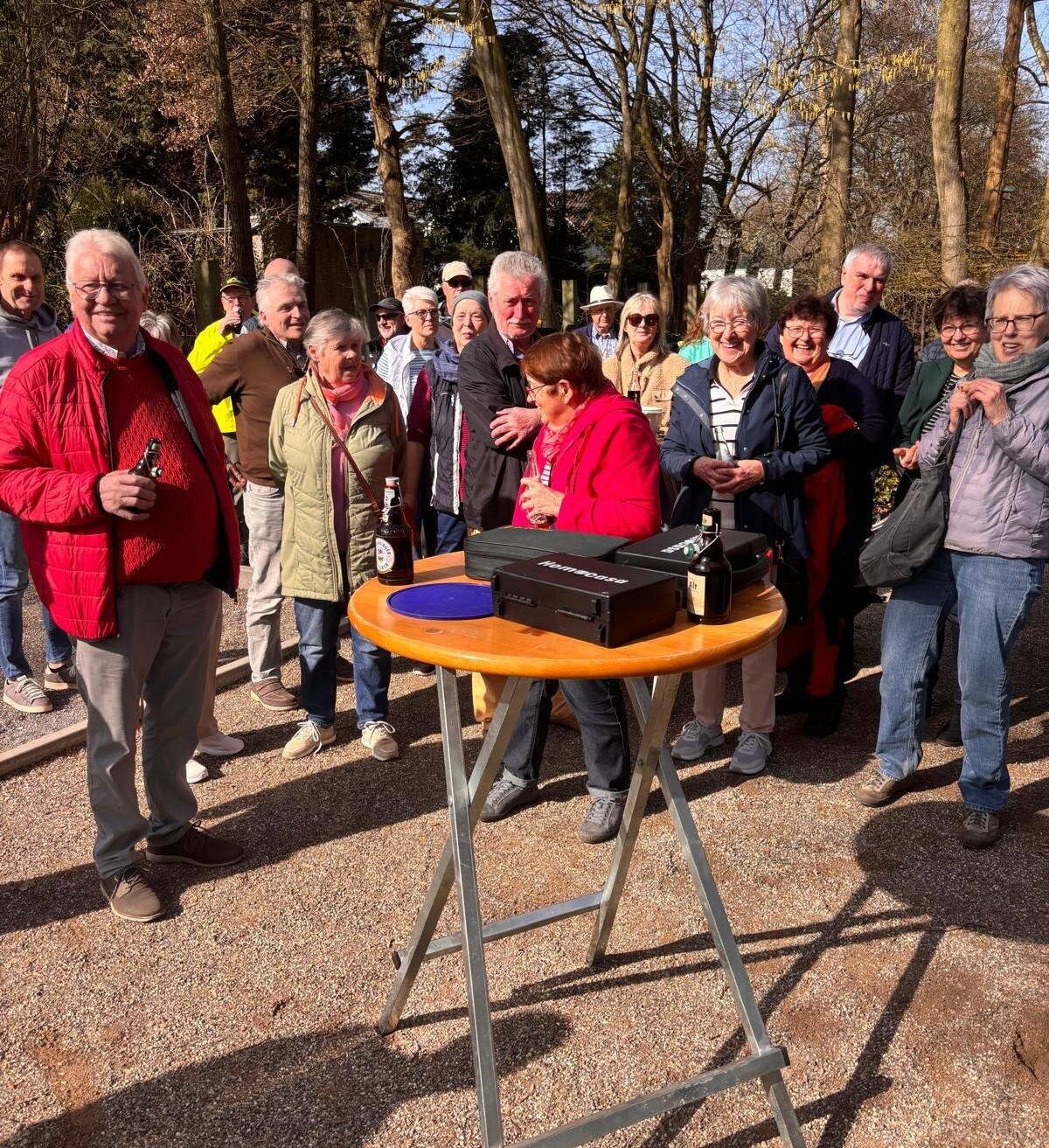 Zur Eröffnung kamen viele Interessierte in