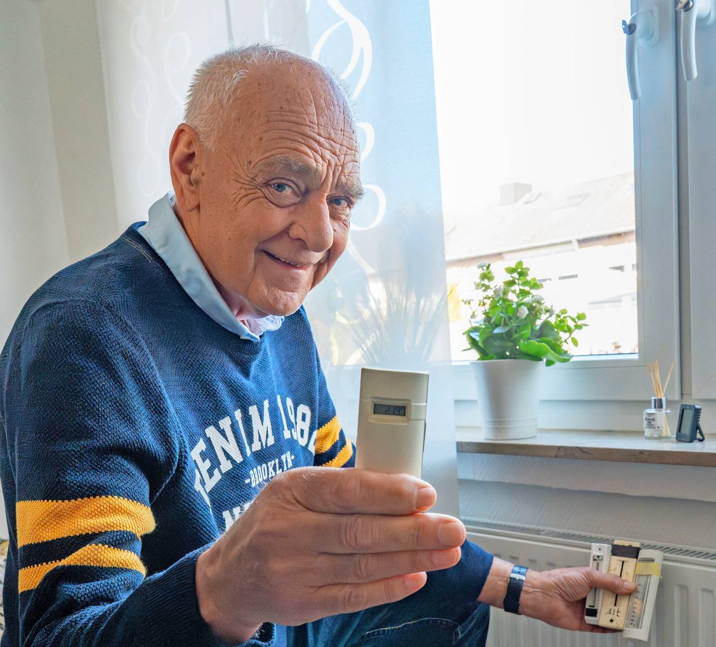 Seit Jahresanfang sind fernablesbare digitale Heizkostenverteiler an den Heizkörpern Pflicht.