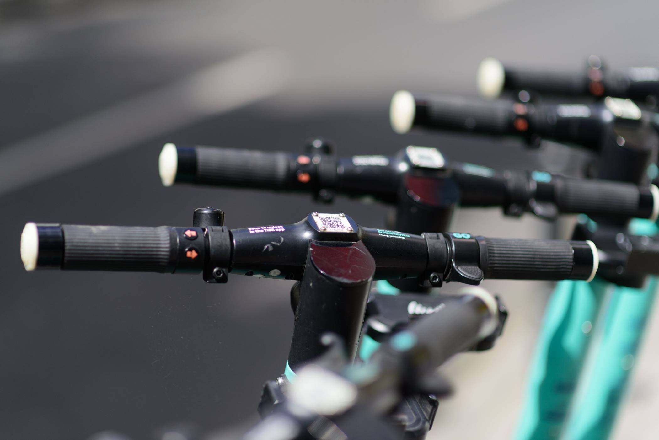  E-Scooter brauchen jährlich ein neues Kennzeichen. 