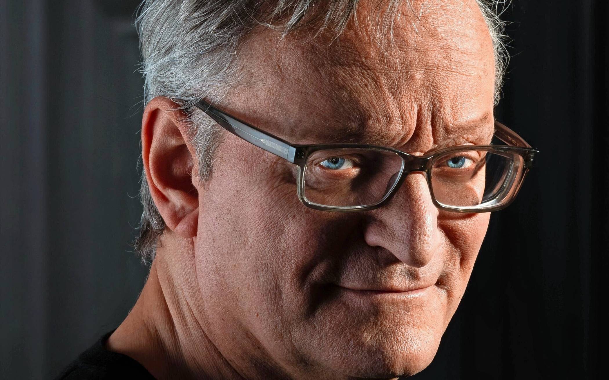 Frank Lüdecke tritt im Forum Wasserturm auf. 