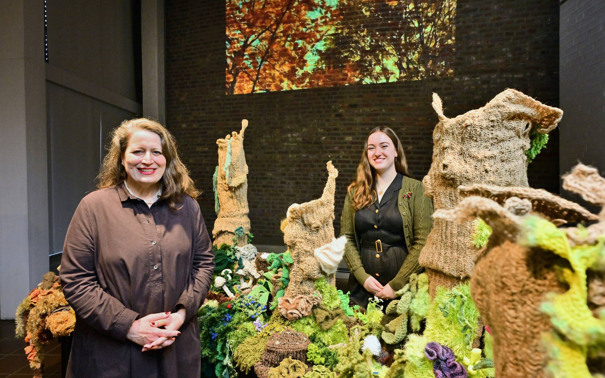 Waldlandschaft: Museumsleiterin Dr. Annettte Schieck und