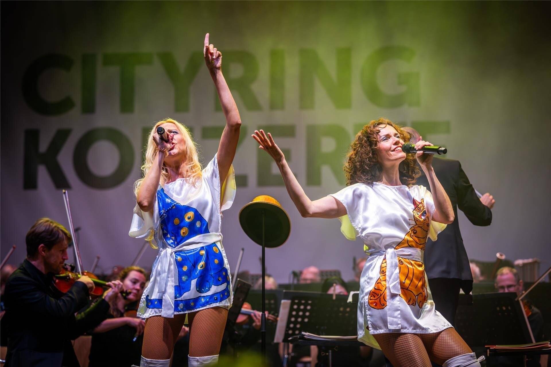  Am Samstag, 9. und Donnerstag, 14. Mai heißt es um 19 Uhr im Theater Mönchengladbach: „ABBA – A Tribute in Symphony“! 