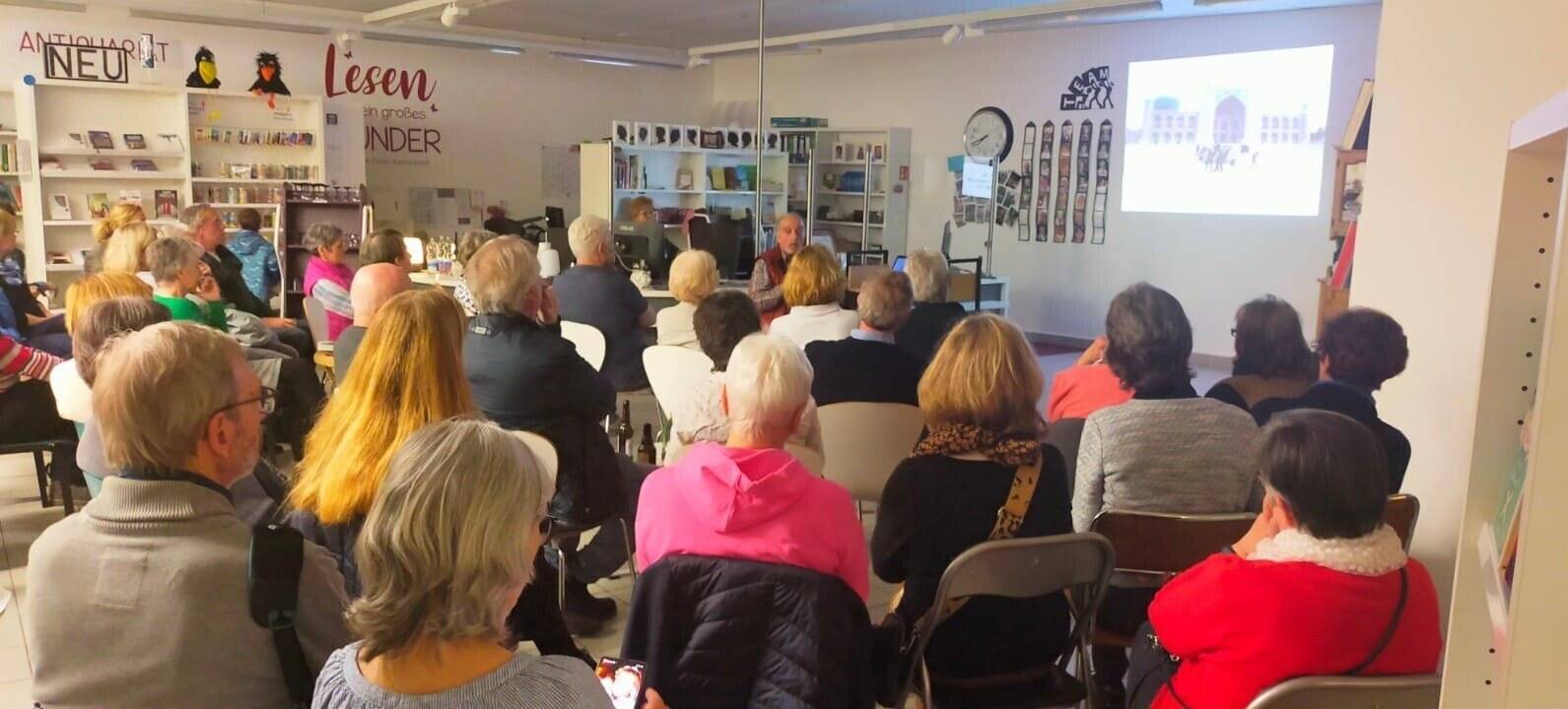  Die Katholisch Öffentliche Bücherei in Anrath lädt am Freitag wieder zu den "Reiseberichten" ein. Foto: Privat  