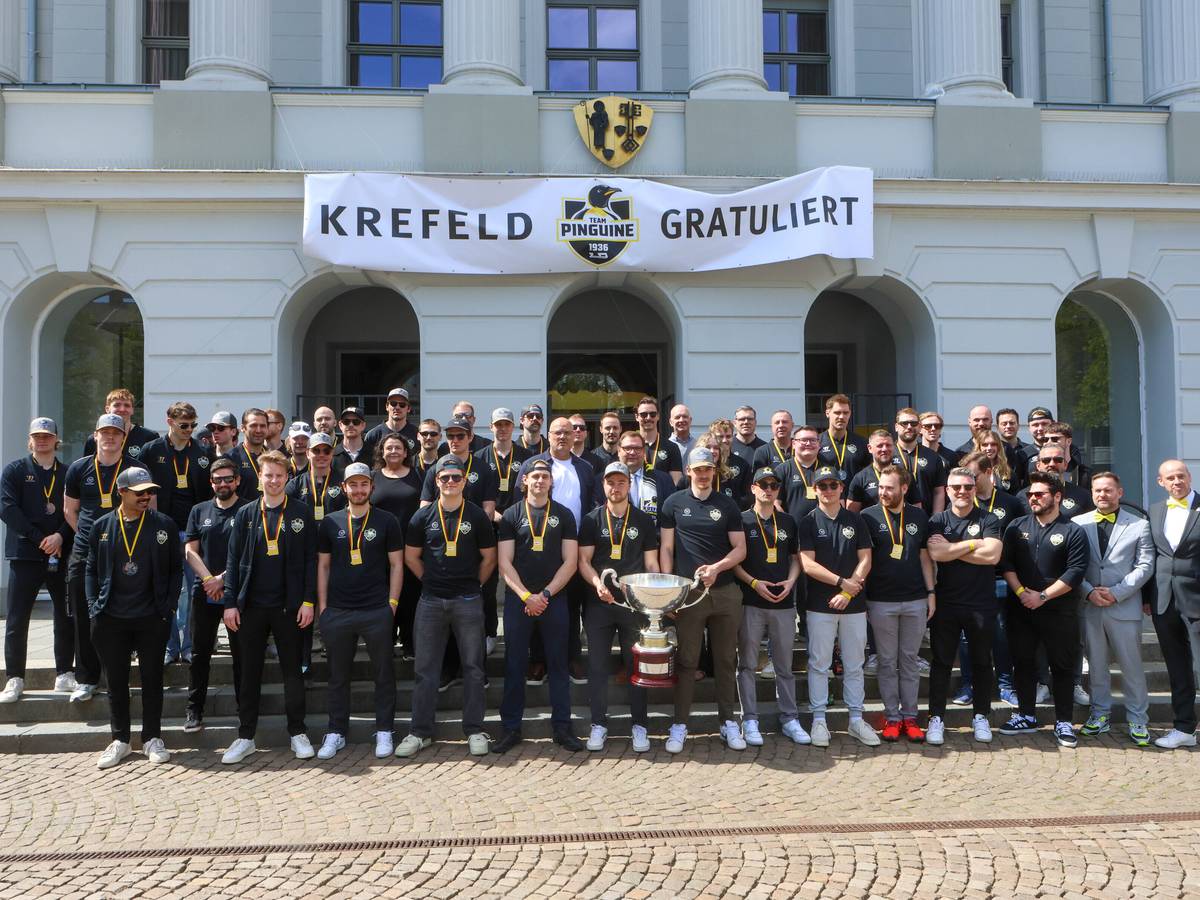 Empfang der Krefeld Pinguine im Rathaus