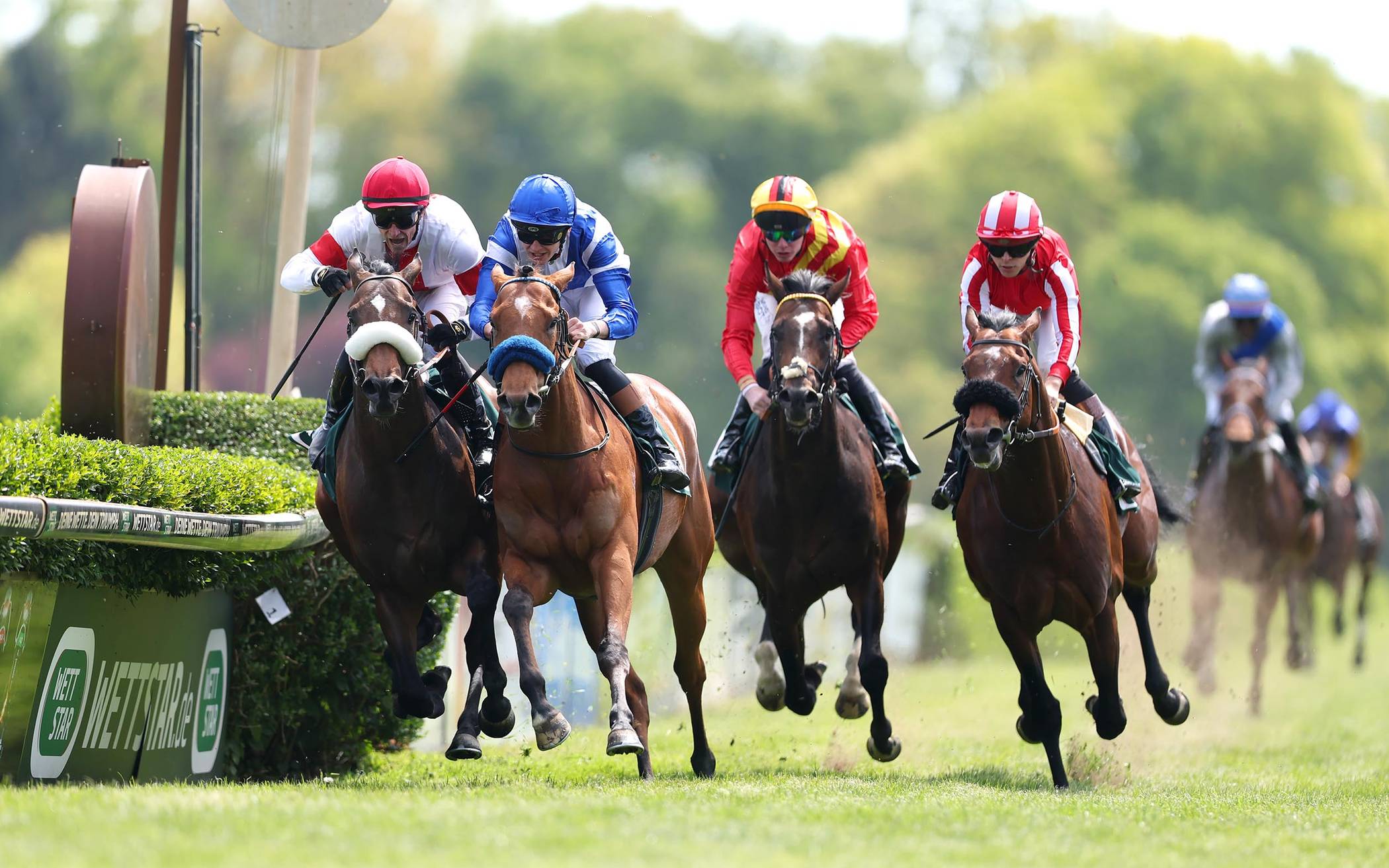 Asker siegt unter Leon Wolff im