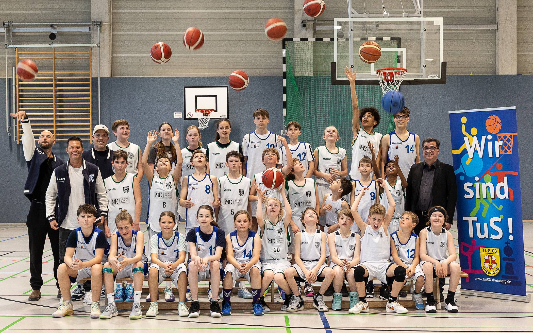  Die U12 und die U14 der TuS 08 Basketballjugend wurden vom Hauptverein als Teams des Jahres geehrt. 