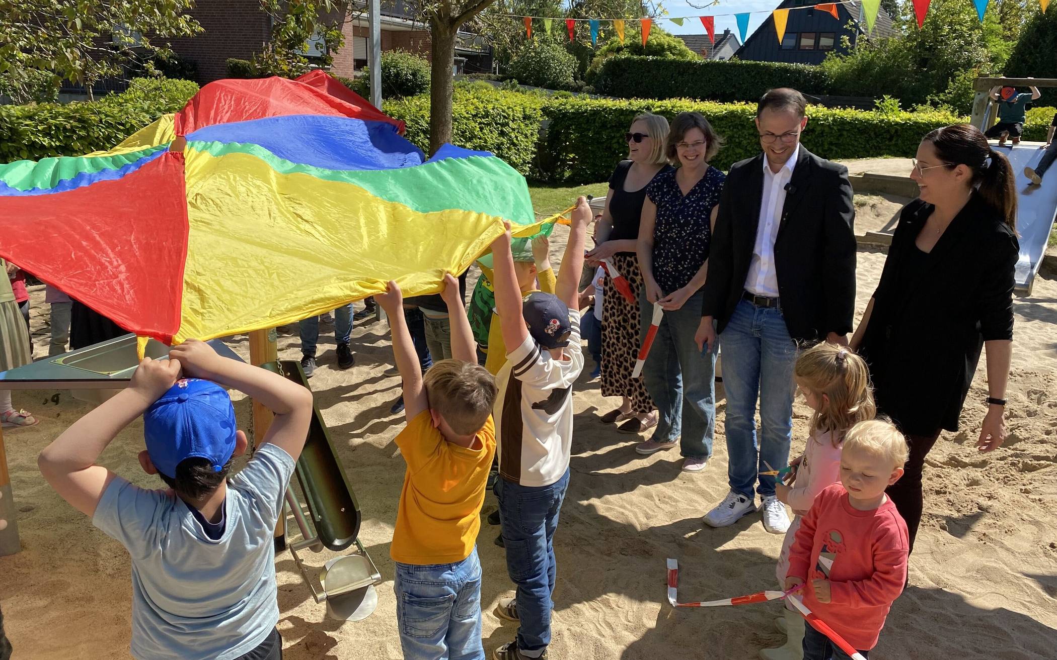 Neue "Sandspielwelt" eingeweiht