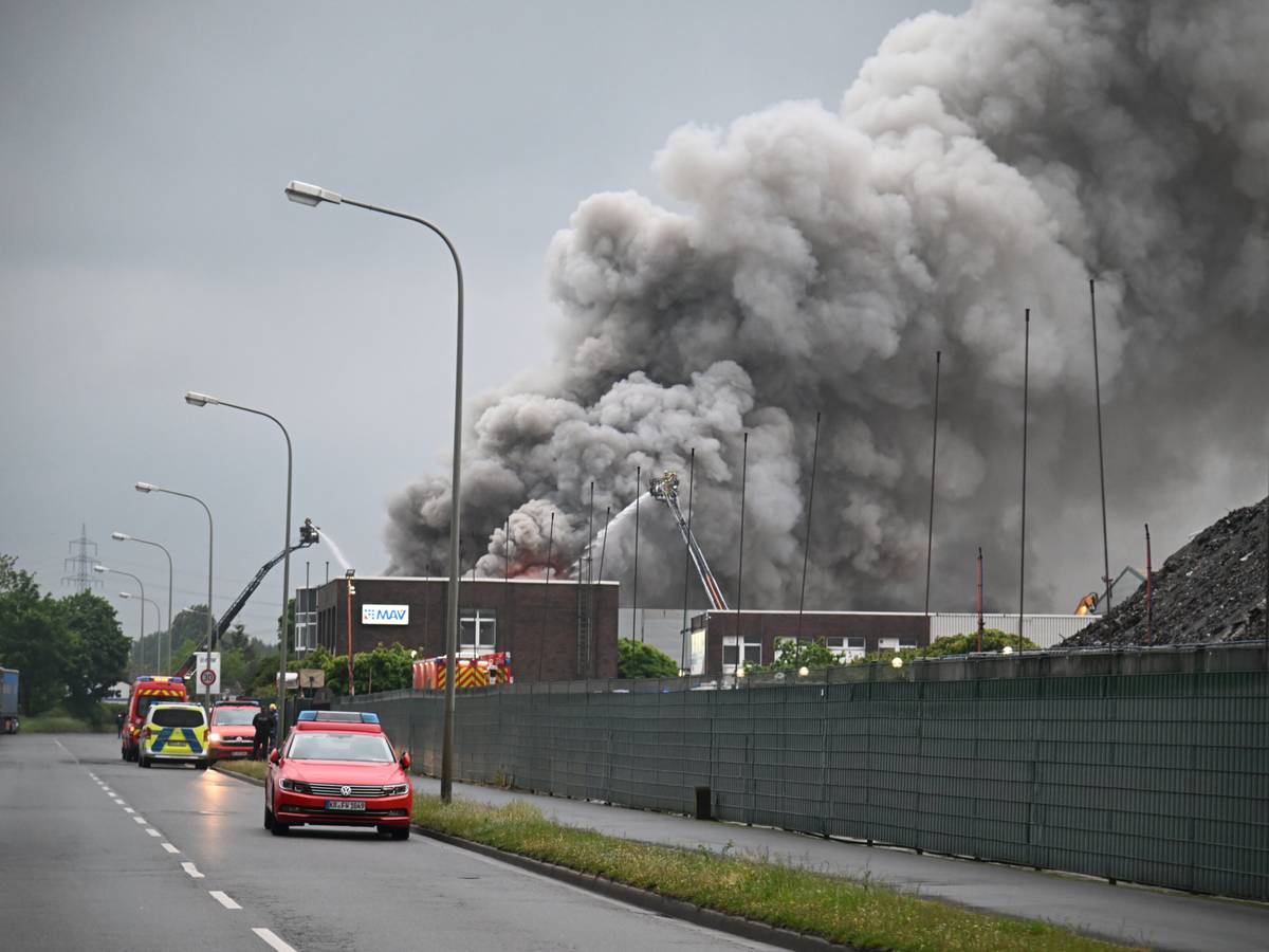 Einsatz im Krefelder Hafen beendet