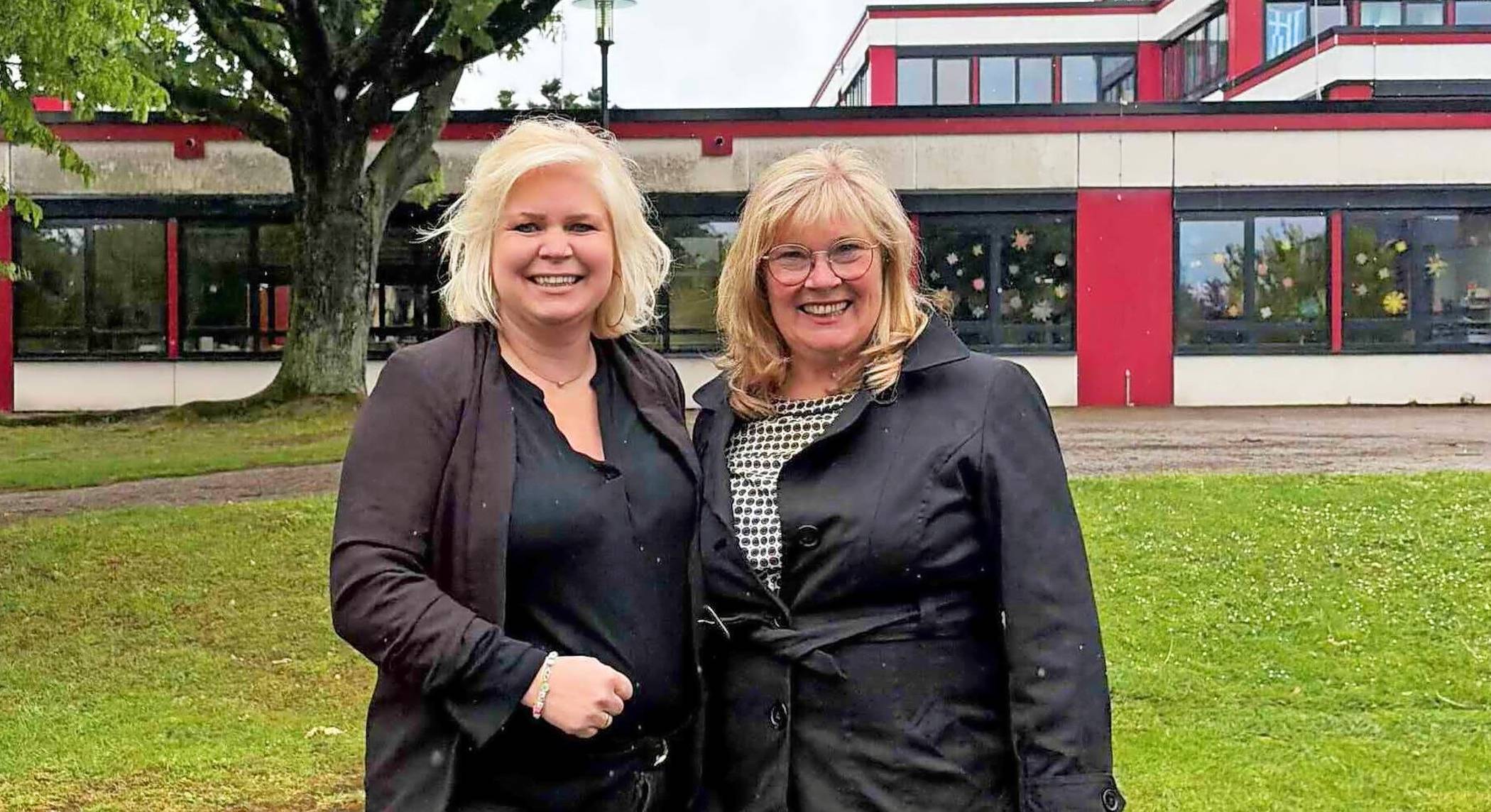  Fordern einen Kurswechsel in der Schulplanung: Chantal Messing (l.) und Nicole Niederdellmann-Siemes. 