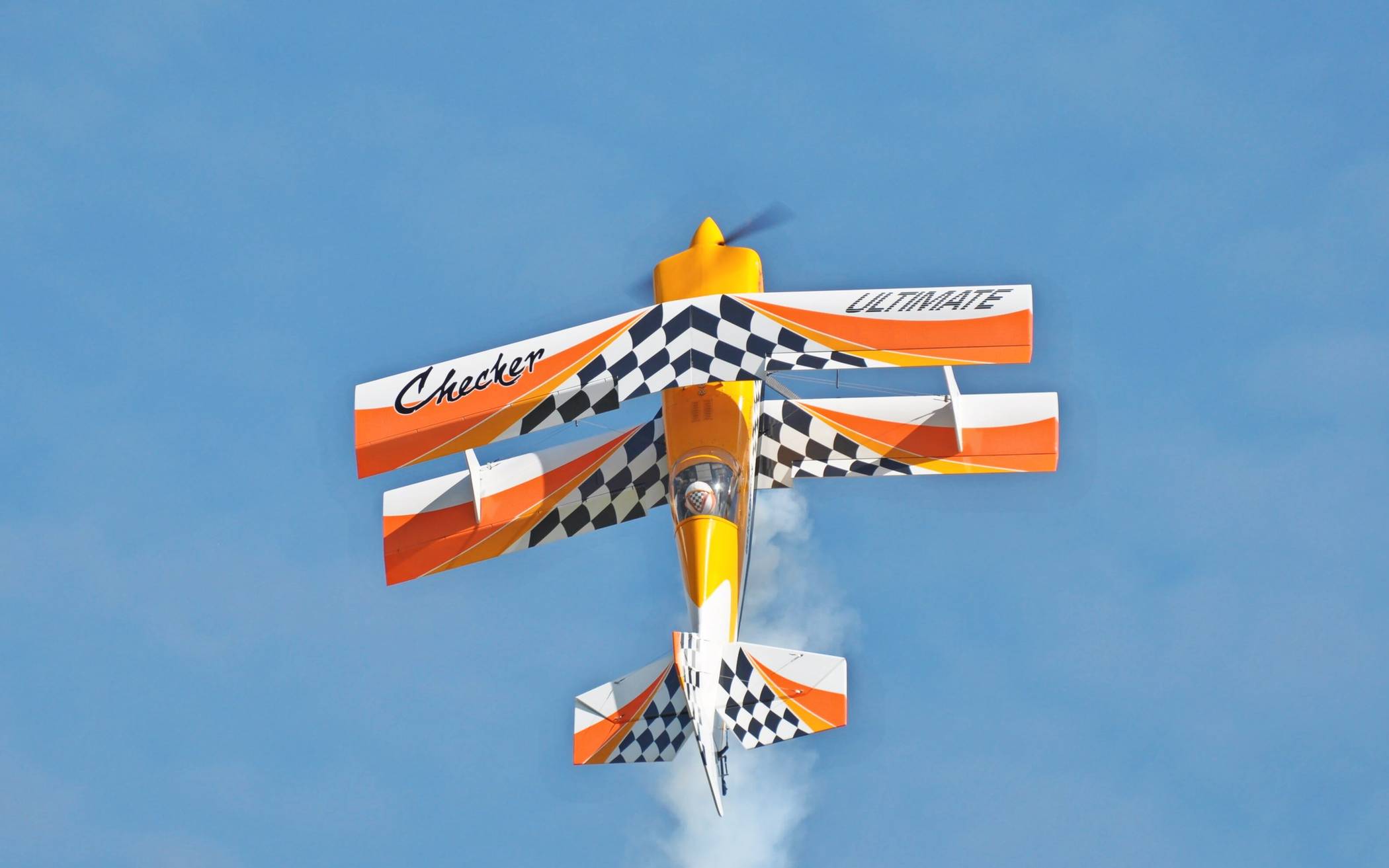  Modelflieger gehen wieder in die Höhe beim Vatertagsfliegen des MC Schiefbahn. 