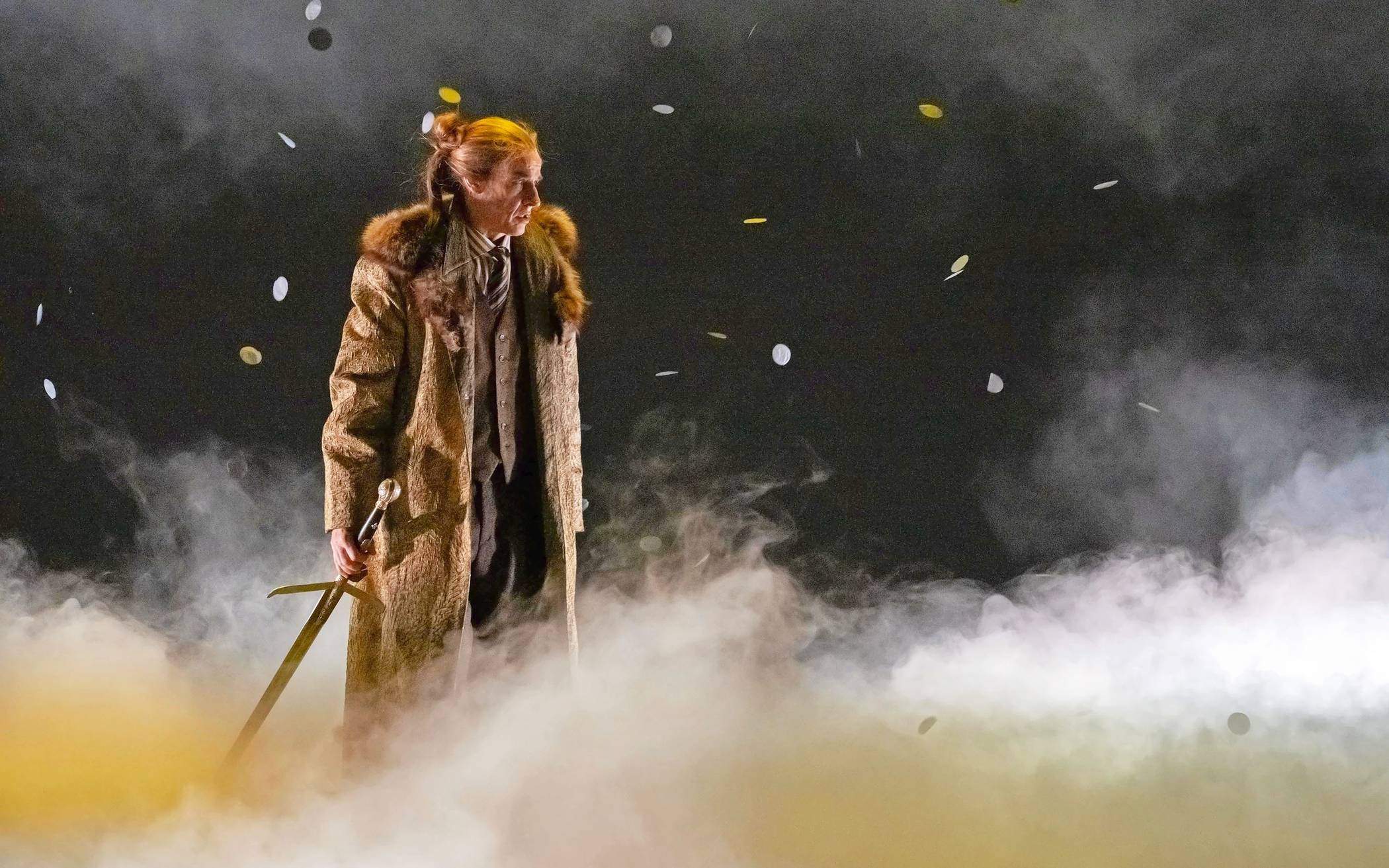  Am 22. Mai um 18 Uhr ist die nächste Schauspielpremiere, „Merlin oder das wüste Land“. Extra-Tipp verlost Premierenkarten.   