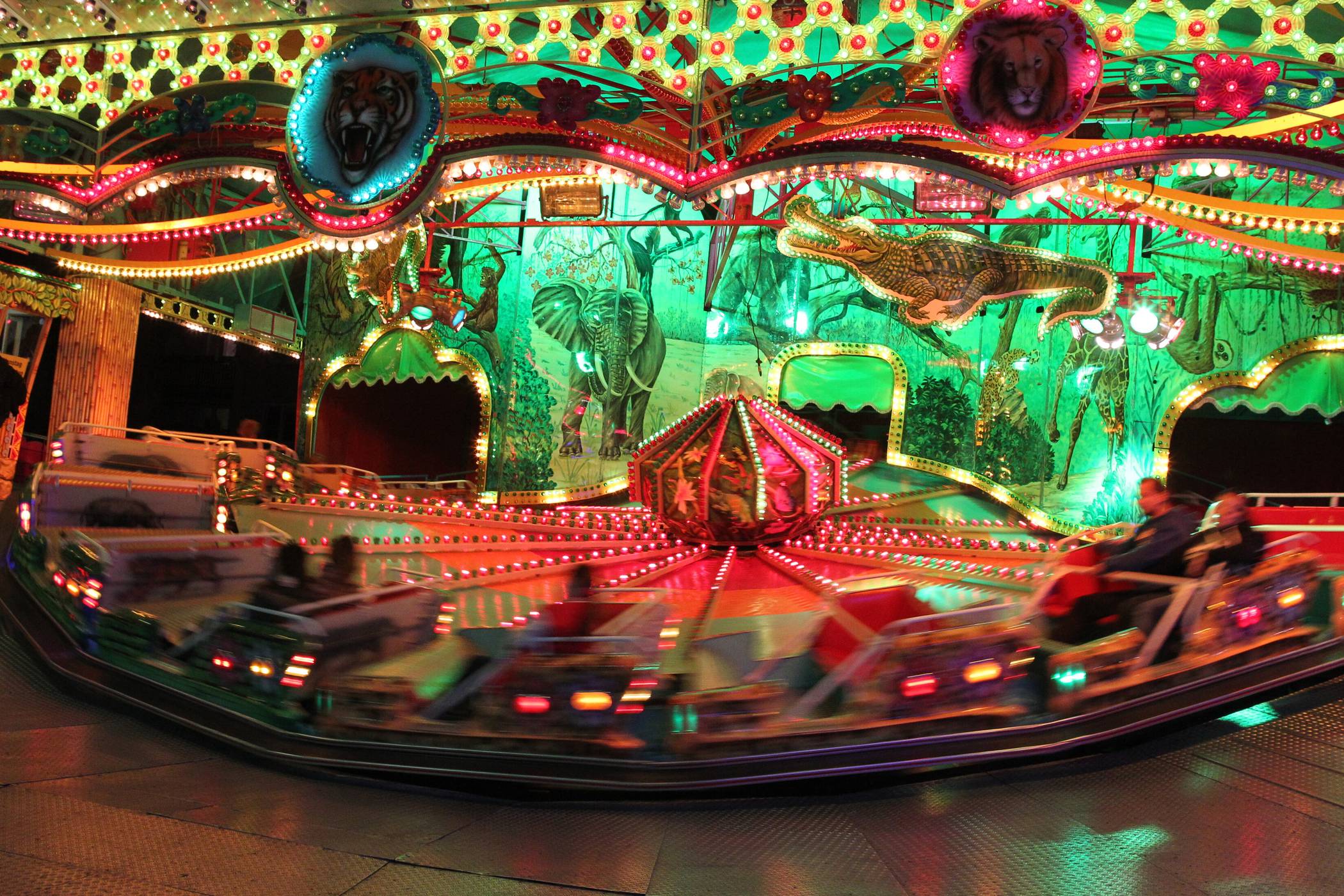  Auf der Kirmes in Rheydt war was los – die Polizei Mönchengladbach zieht Bilanz. 