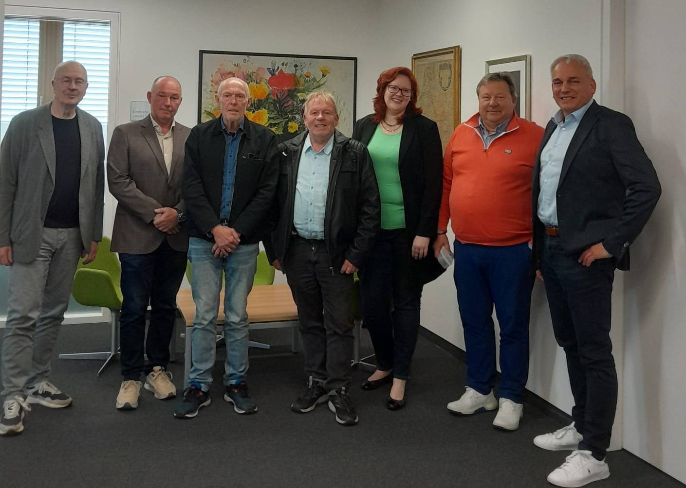 Austausch bei der Kreishandwerkerschaft: Marcel Klotz, Torsten Rose, Bernd Meisterling-Riecks, Michael Reichmann, Anna Potrafke und Jörg Sarnes, Stefan Besser (v.l.). 