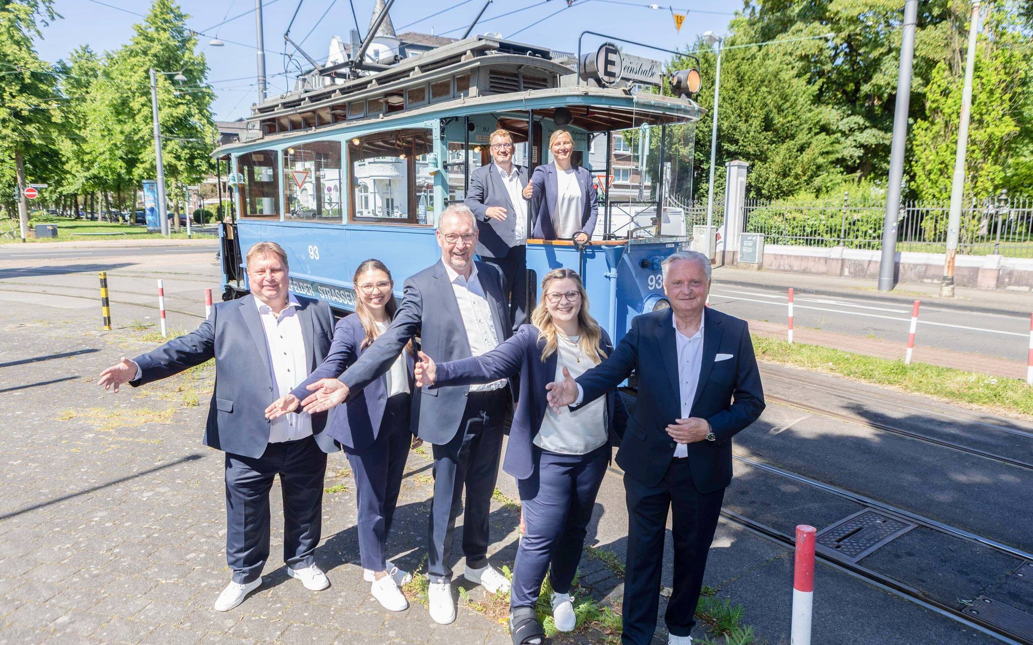 Prinzenpaar stellt Minister vor