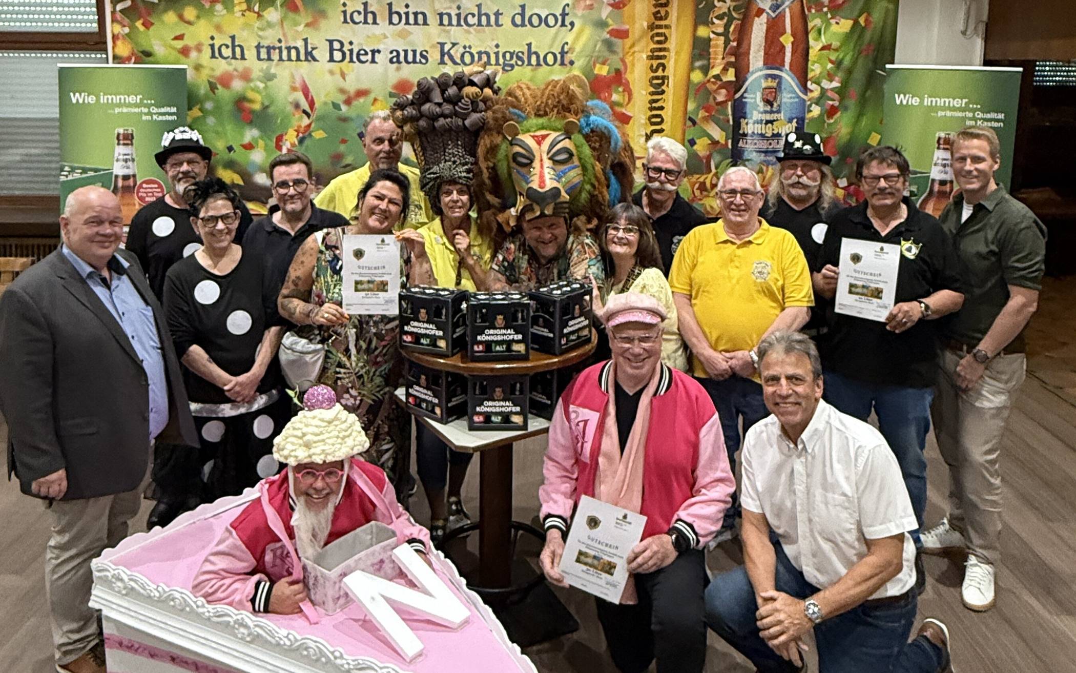 Prämierung der Fußtruppen des Krefelder Rosenmontagszuges