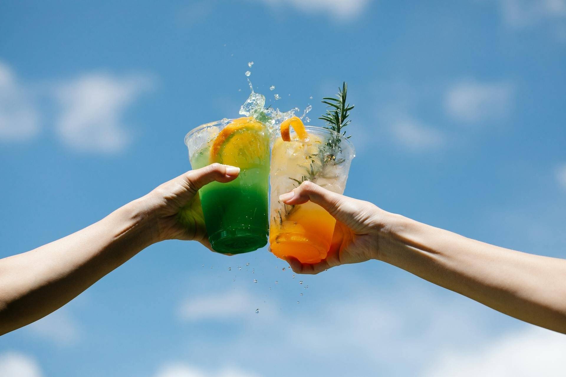  Die Besucher dürfen sich unter anderem auf erfrischenden Cocktails und musikalische Unterhaltung freuen 