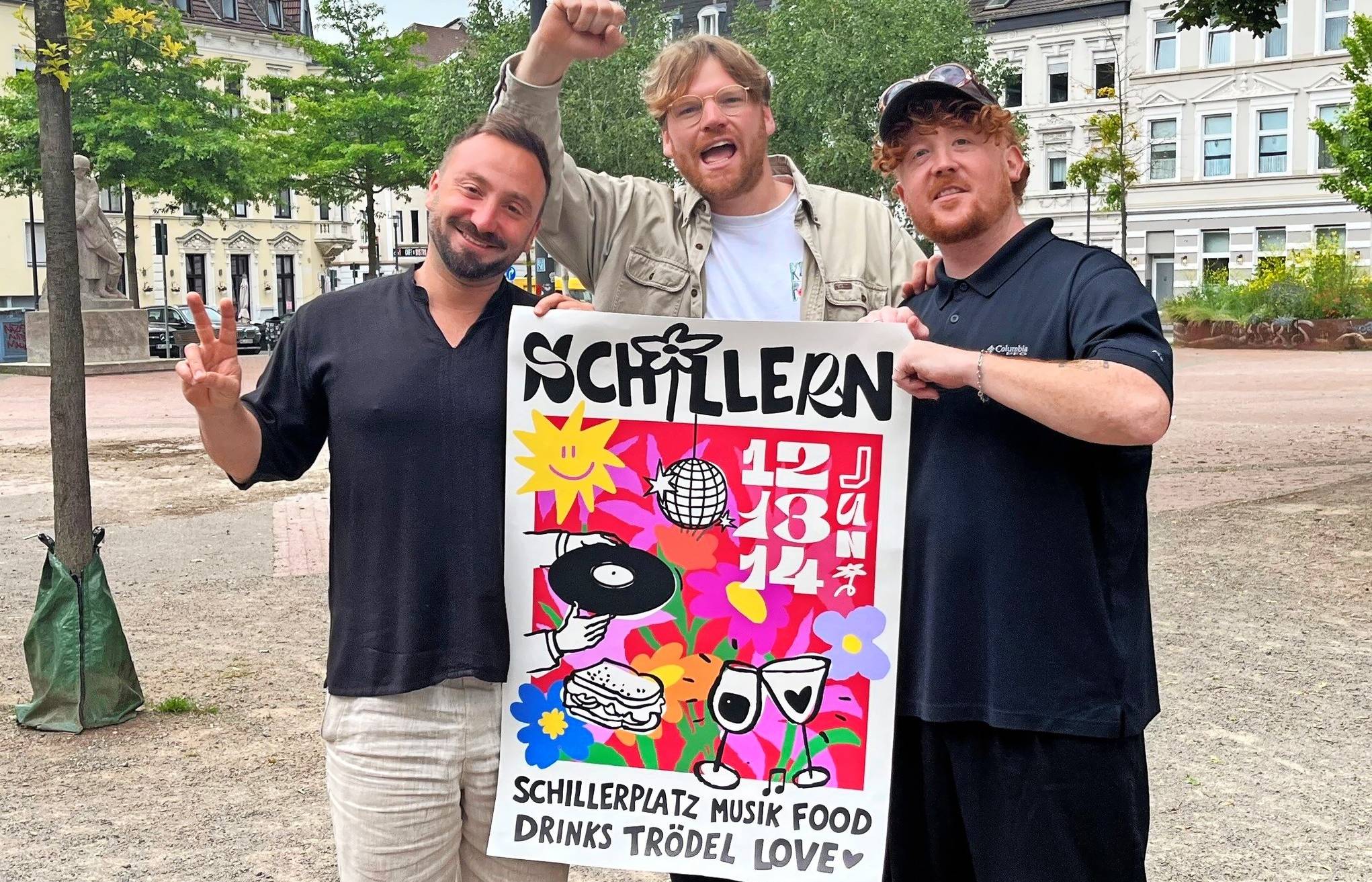 Wollen mit SCHILLERN den Eickener Schillerplatz beleben (v.l.): Gastronom Granit Fazlin, Tim Claßen, Maurice Thomé, sowie (nicht auf dem Foto) Philipp Fahrig und Nick Maria Prisack. 