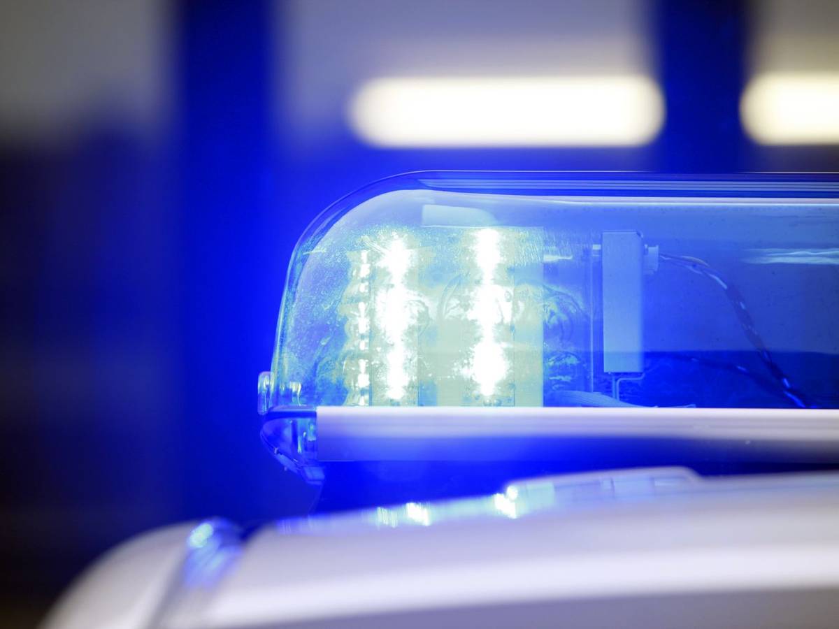 Unfallverursacher flüchtig