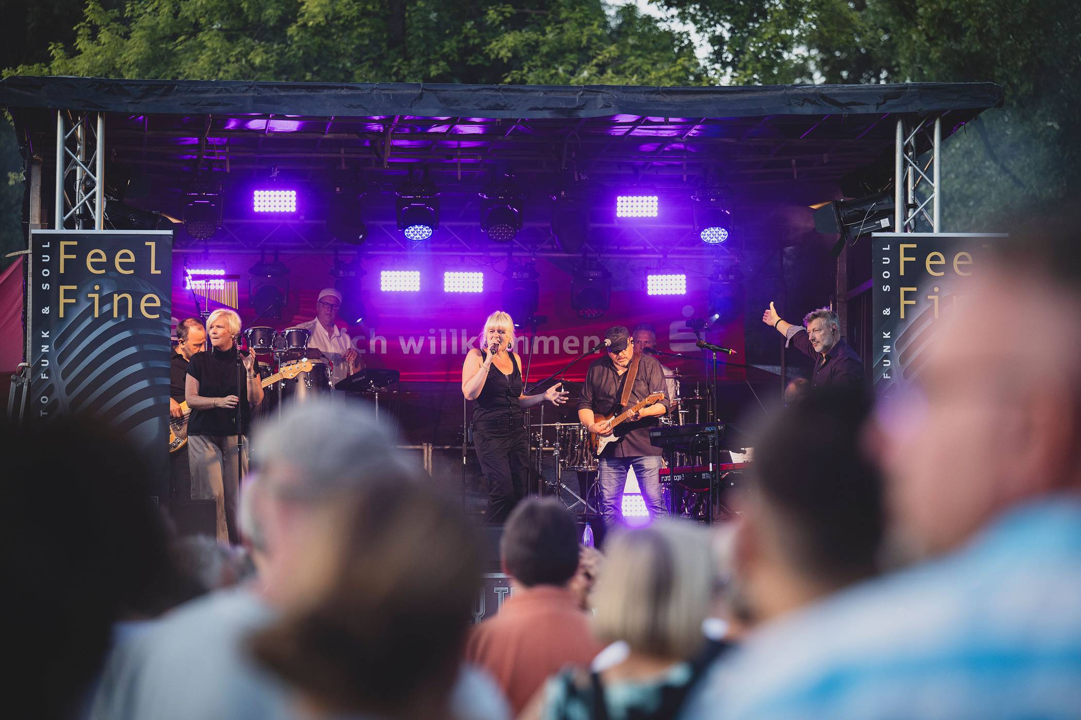 Der beliebte Sparkassen-Summer-Soul zieht in diesem Jahr einmalig auf das neue Plaza-Gelände in Moerser Freizeitpark um. 