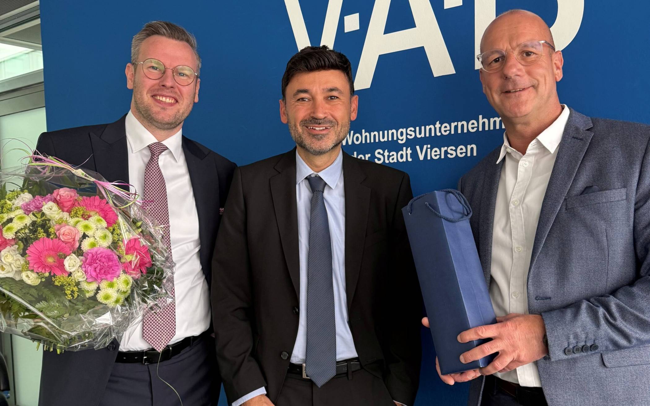 Christian Frank (Vorstand VAB), Ertunç Deniz und Stephan Seidel (Aufsichtsratvorsitz VAB)(von links).